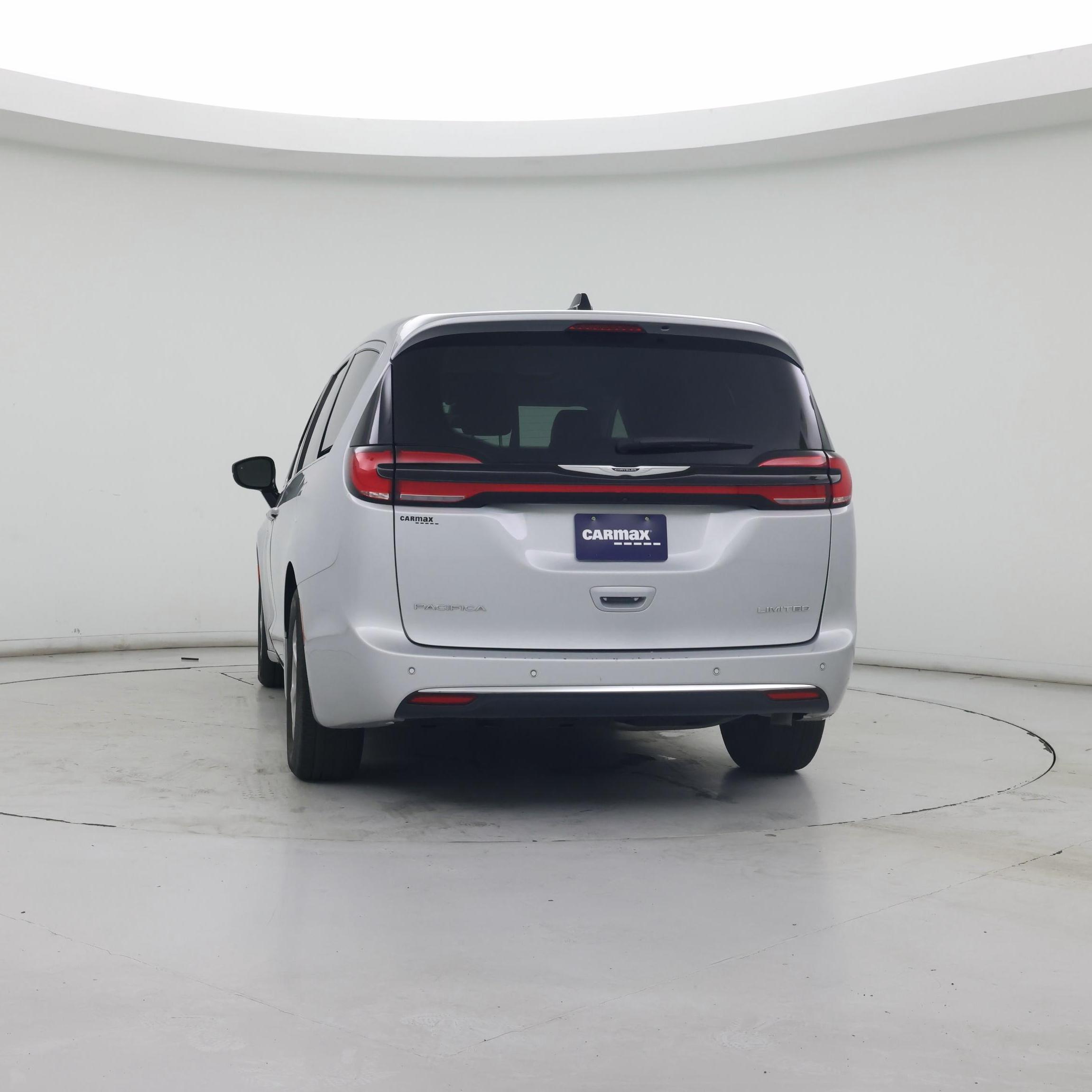 Thumbnail: 2024 Chrysler Pacifica - 6
