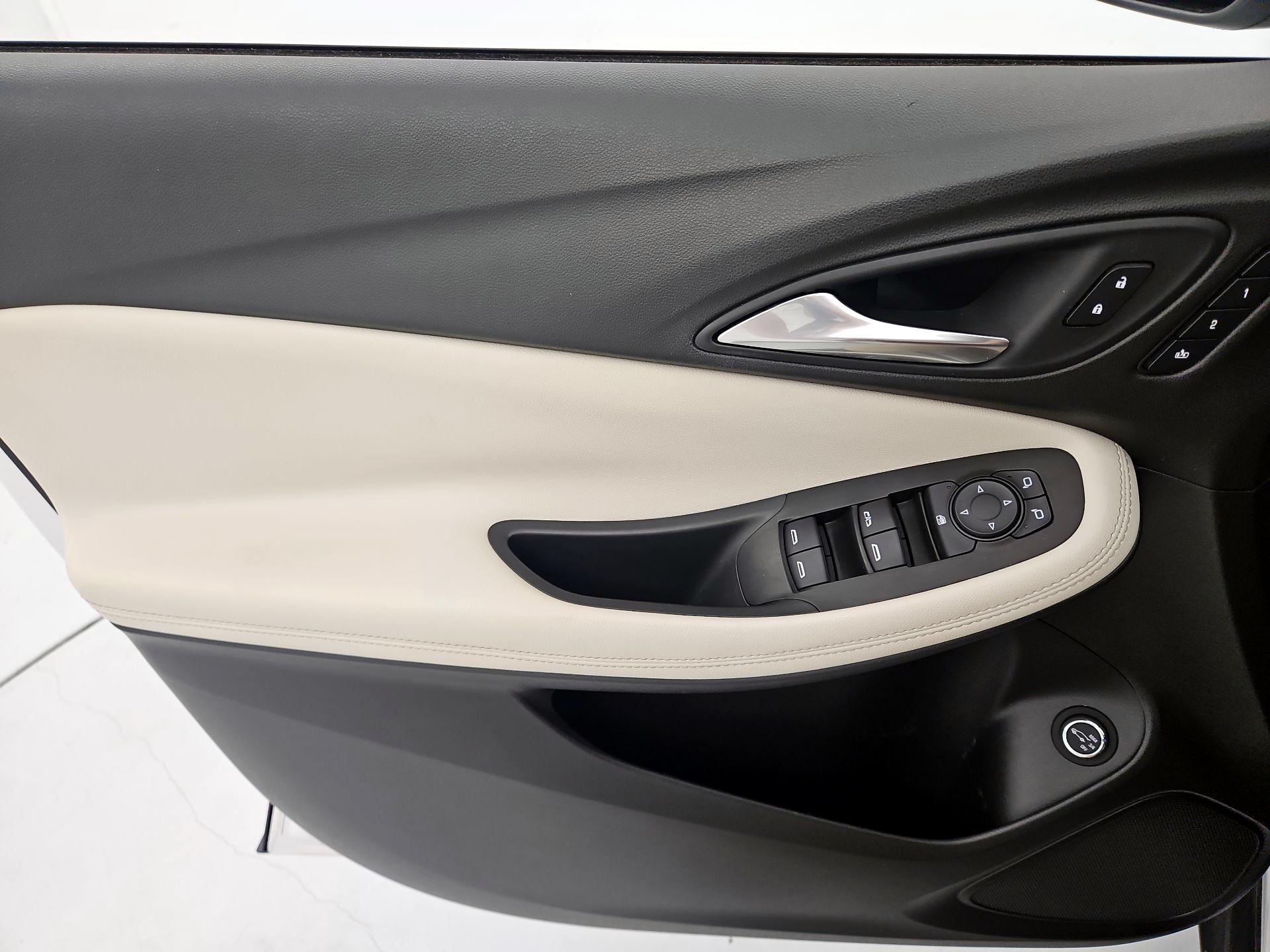 Thumbnail: 2020 Buick Encore GX - 12