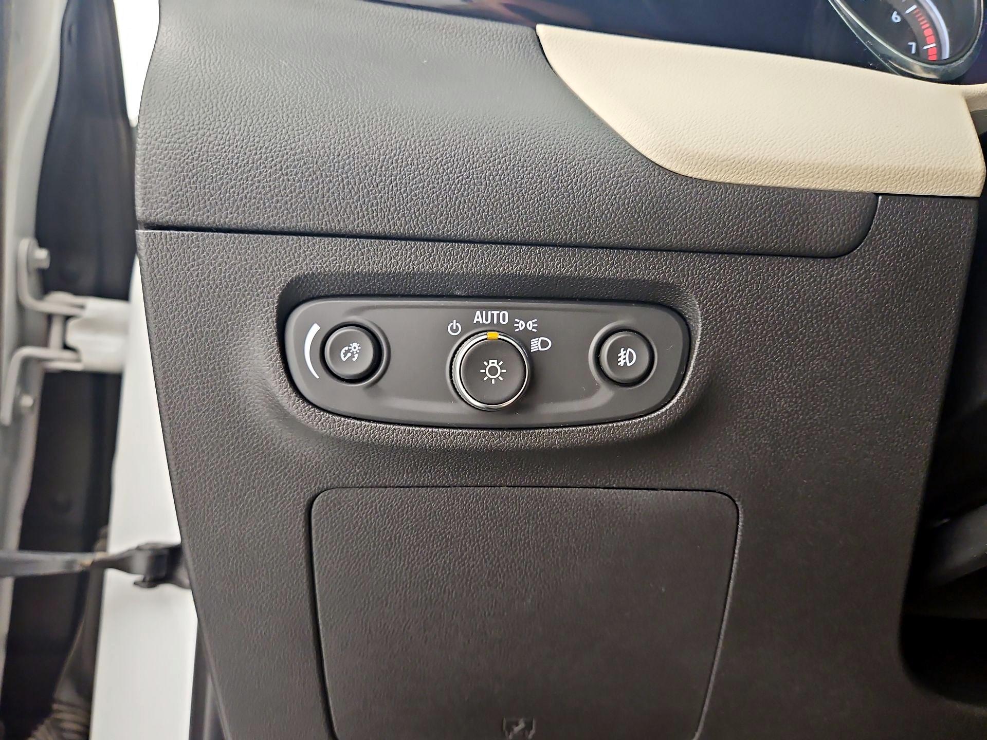 Thumbnail: 2020 Buick Encore GX - 13