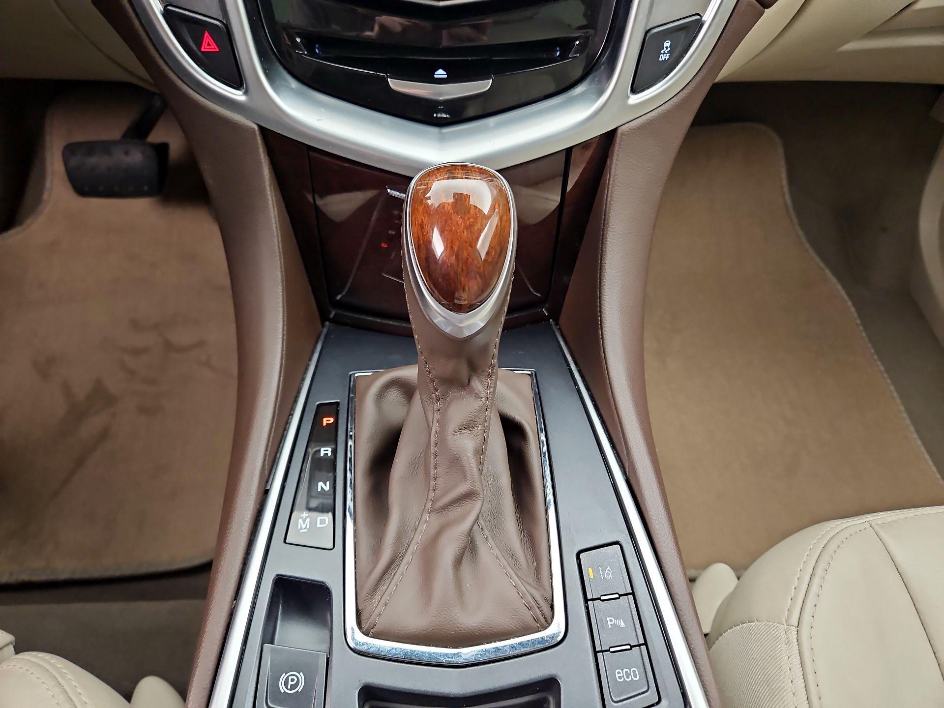 Thumbnail: 2015 Cadillac SRX - 17