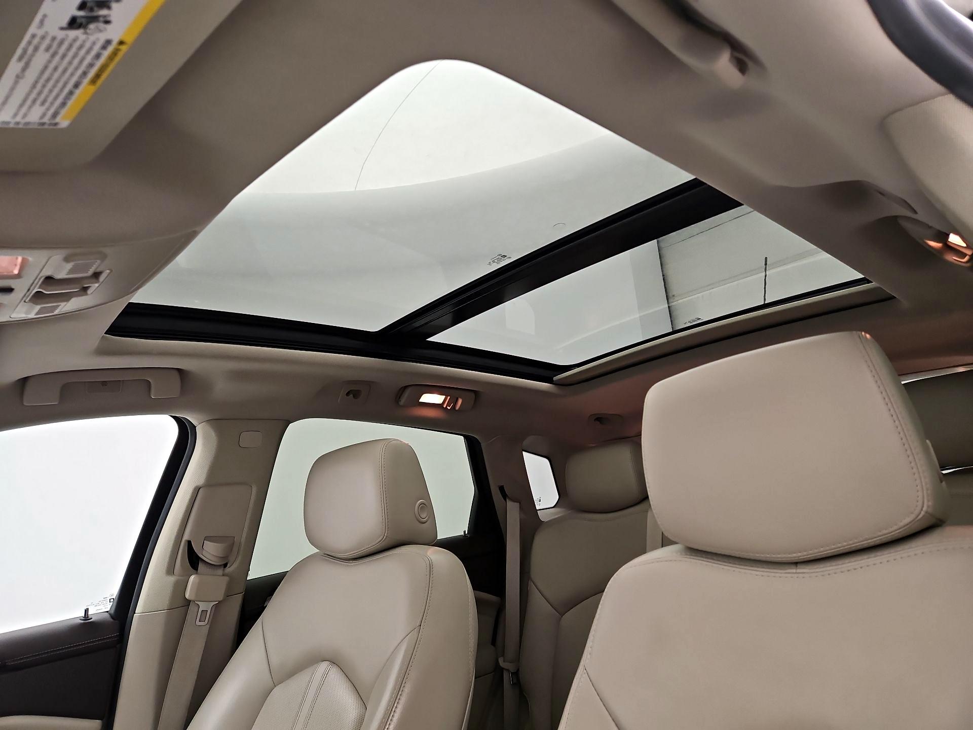 Thumbnail: 2015 Cadillac SRX - 19