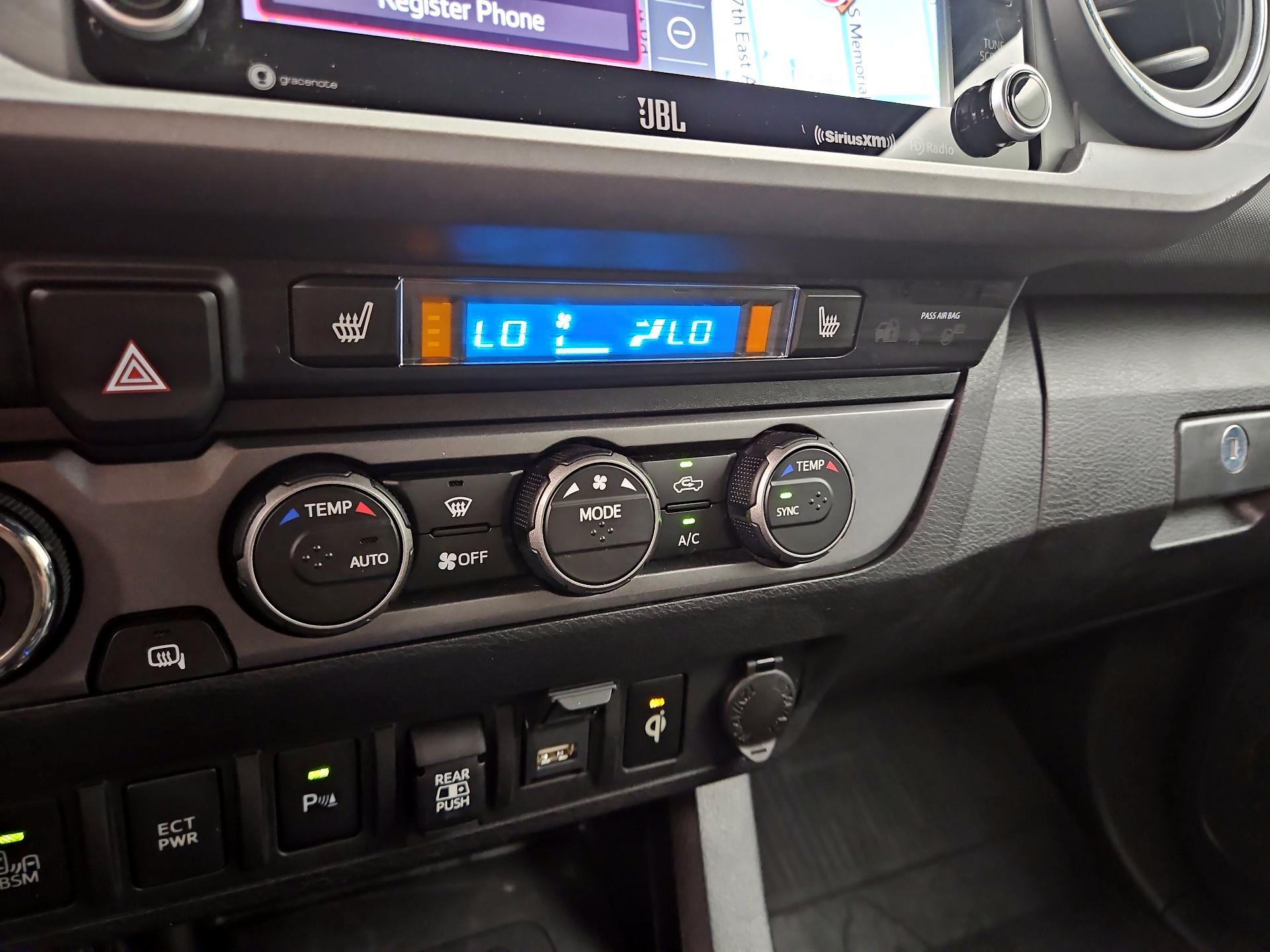 Thumbnail: 2020 Toyota Tacoma - 16