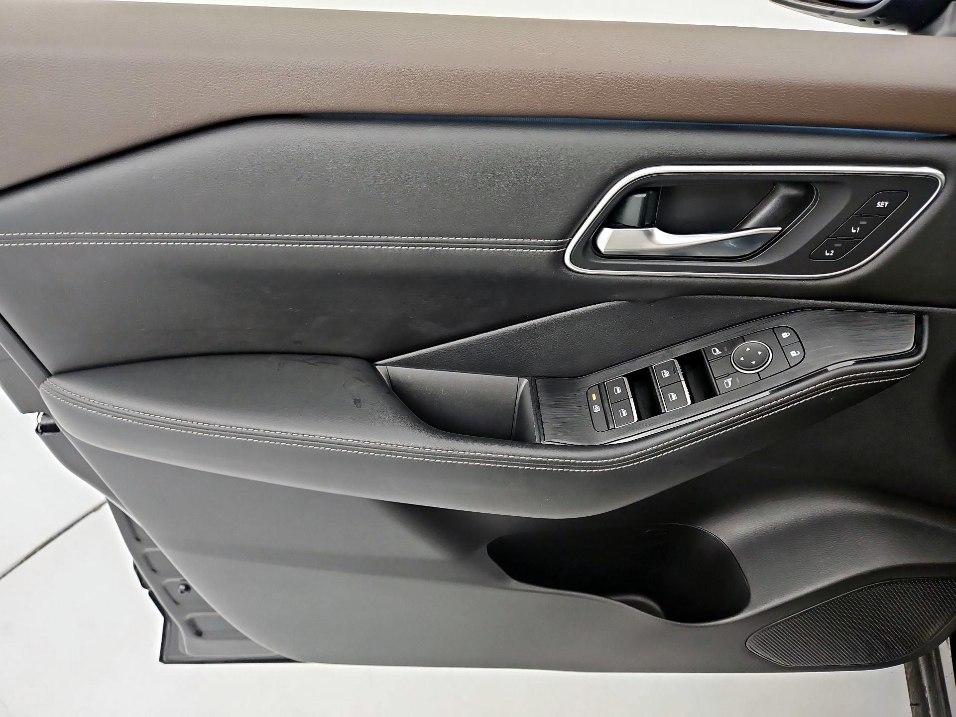 Thumbnail: 2021 Nissan Rogue - 12