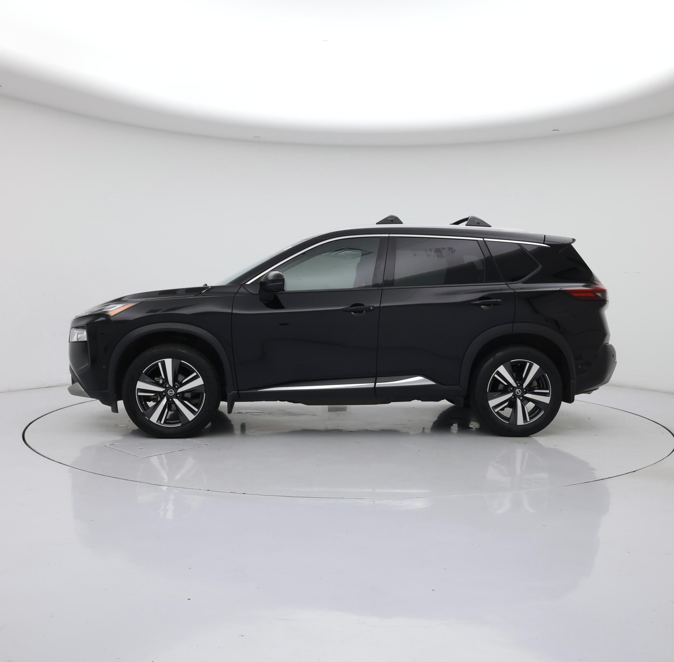 Thumbnail: 2021 Nissan Rogue - 3