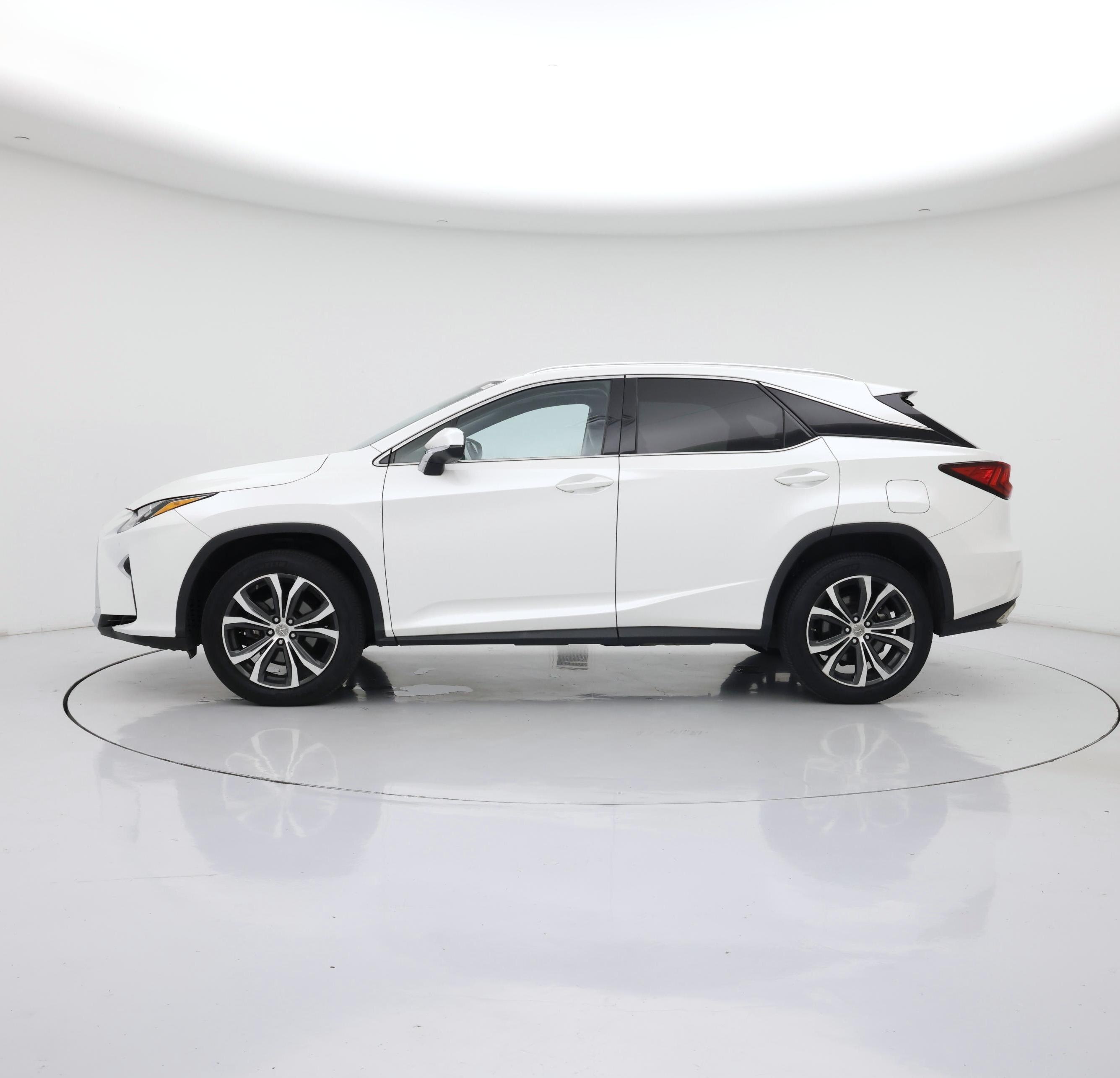 Thumbnail: 2017 Lexus RX - 3