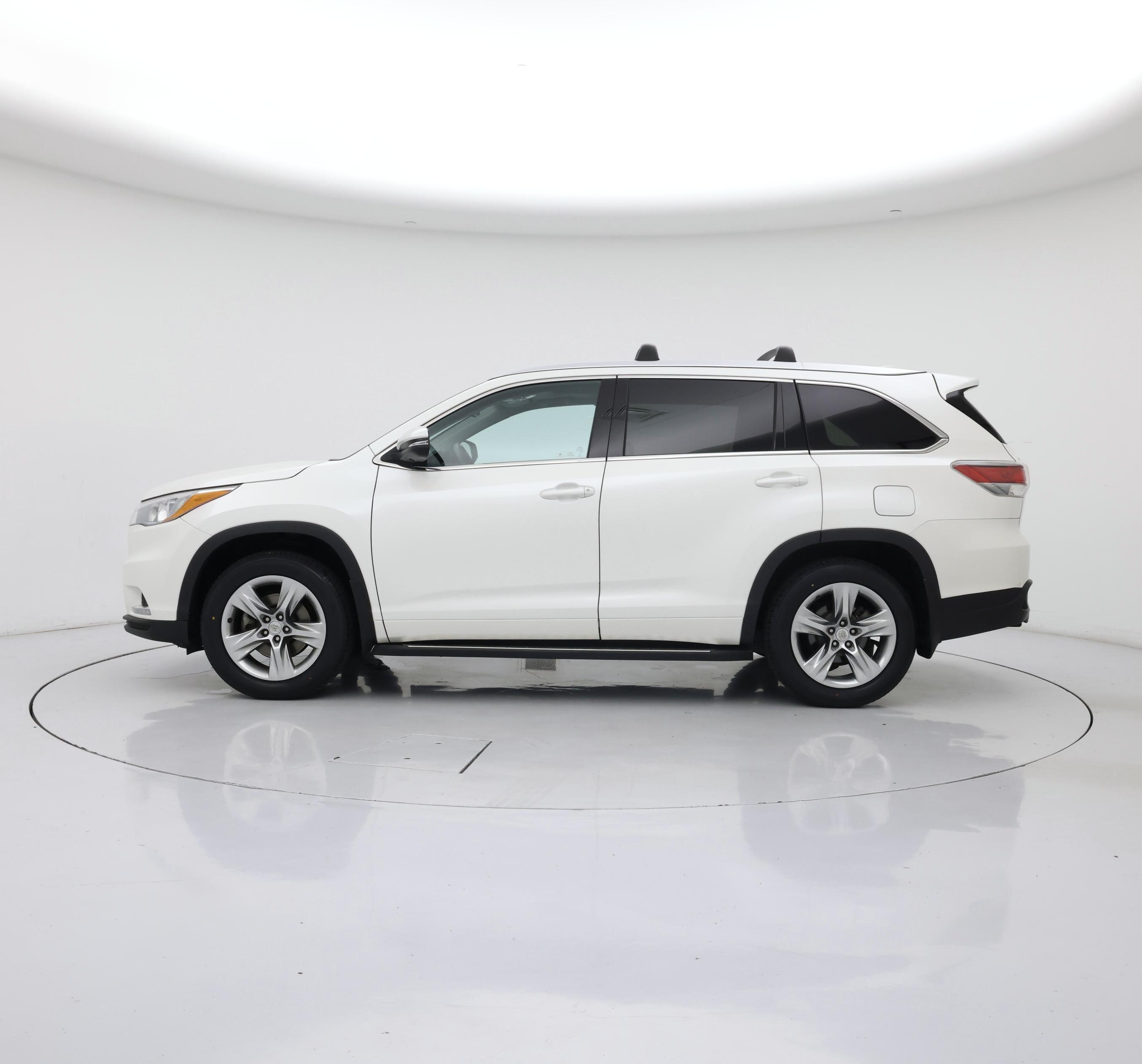 Thumbnail: 2015 Toyota Highlander - 3