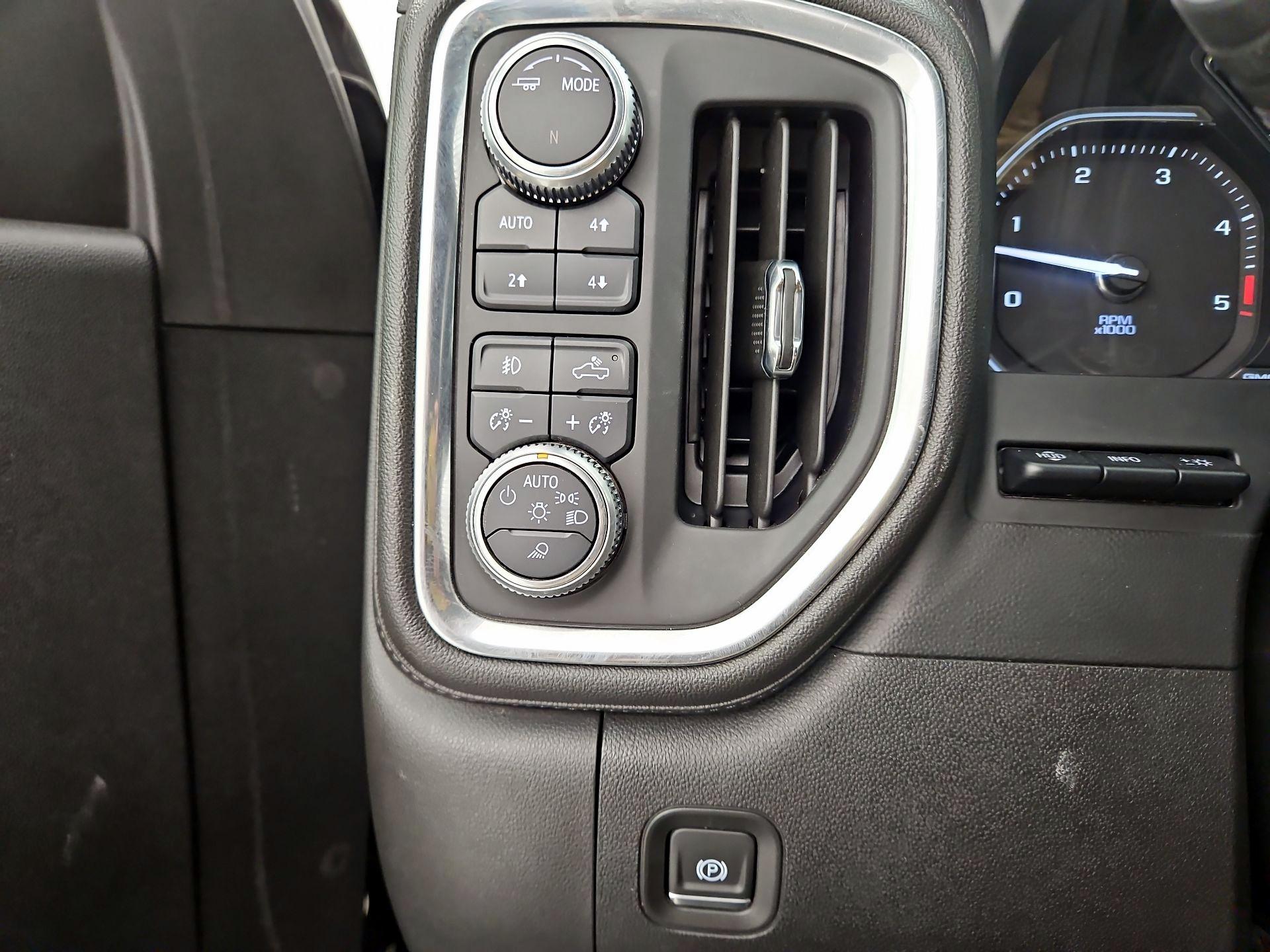 Thumbnail: 2020 GMC Sierra 3500 - 13