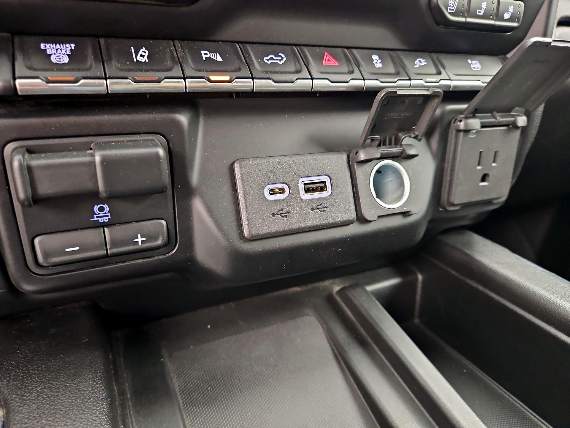 Thumbnail: 2020 GMC Sierra 3500 - 19