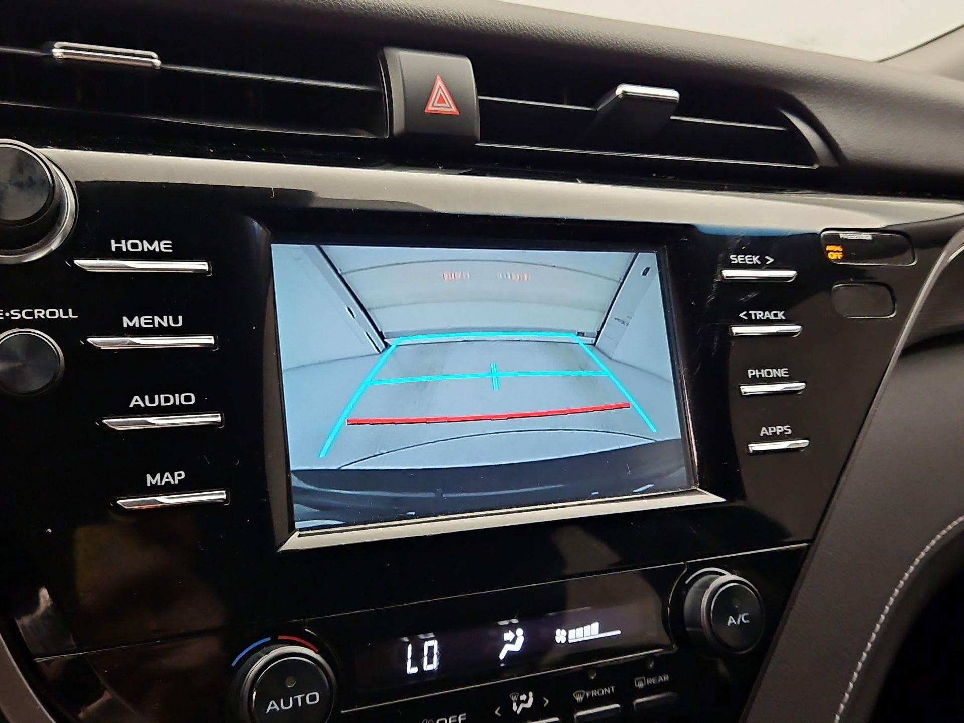 Thumbnail: 2019 Toyota Camry - 14