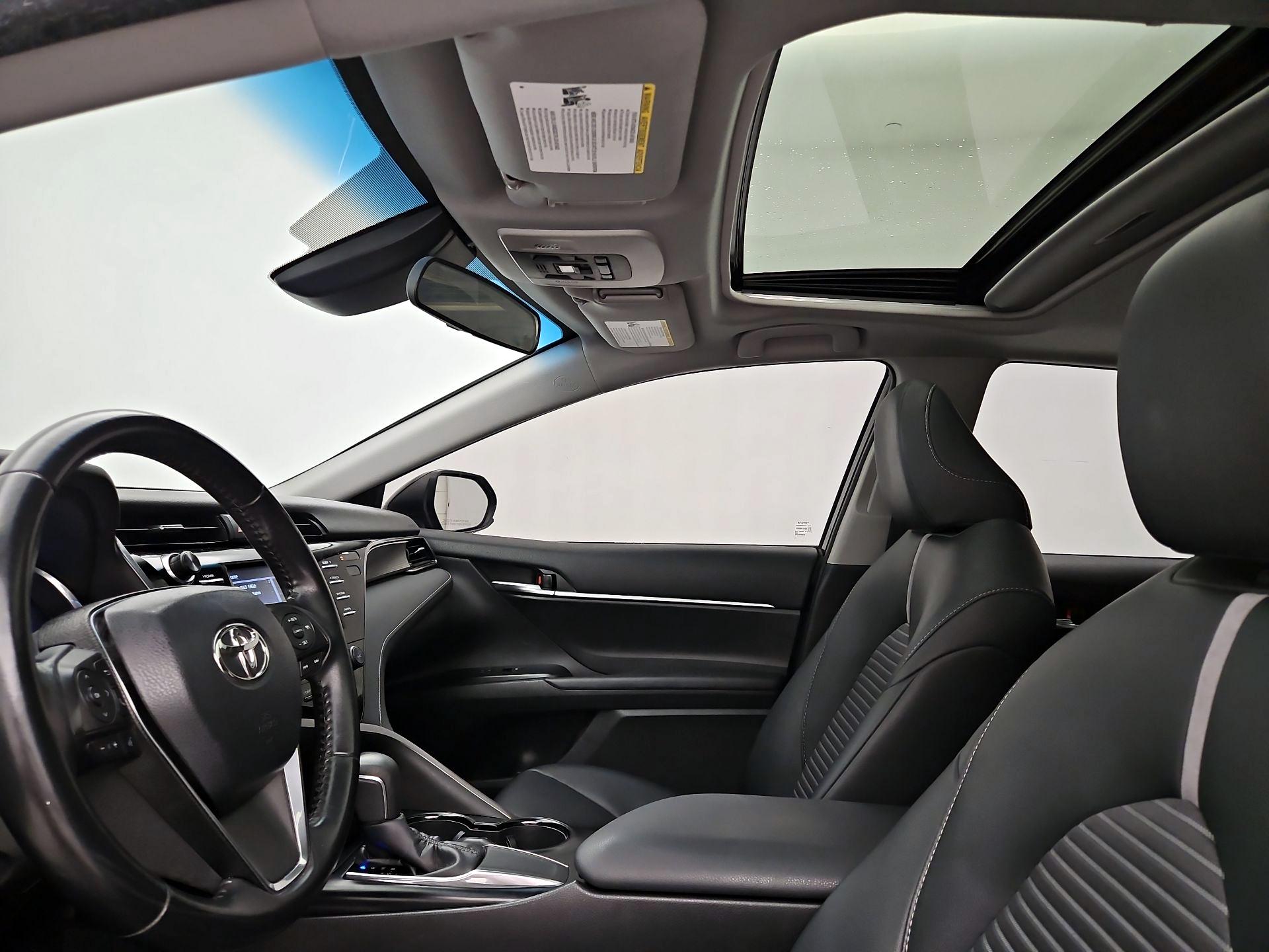 Thumbnail: 2019 Toyota Camry - 19