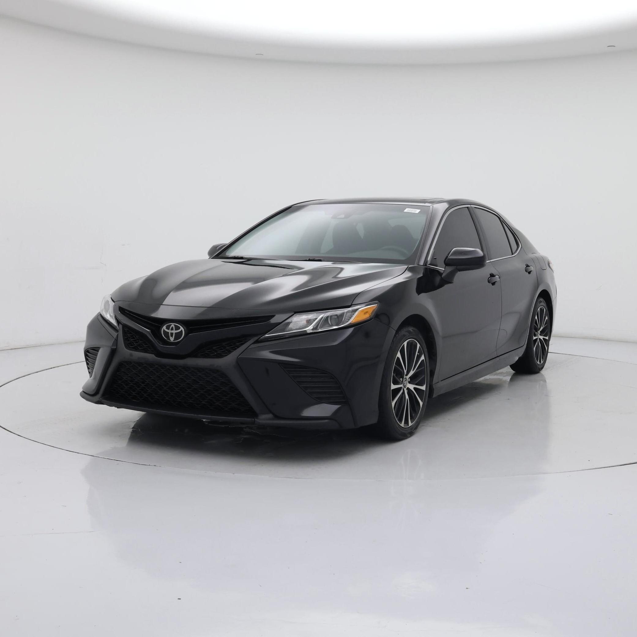 Thumbnail: 2019 Toyota Camry - 4