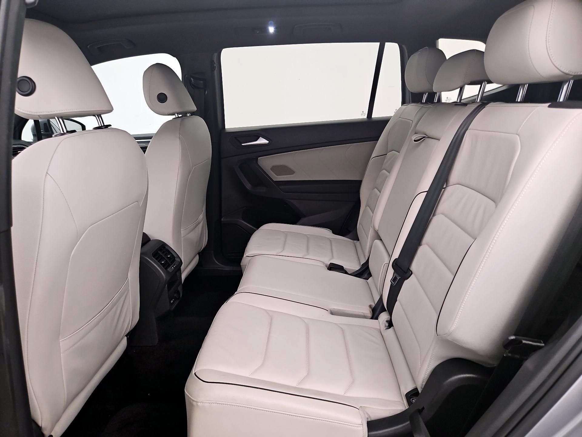 Thumbnail: 2021 Volkswagen Tiguan - 20