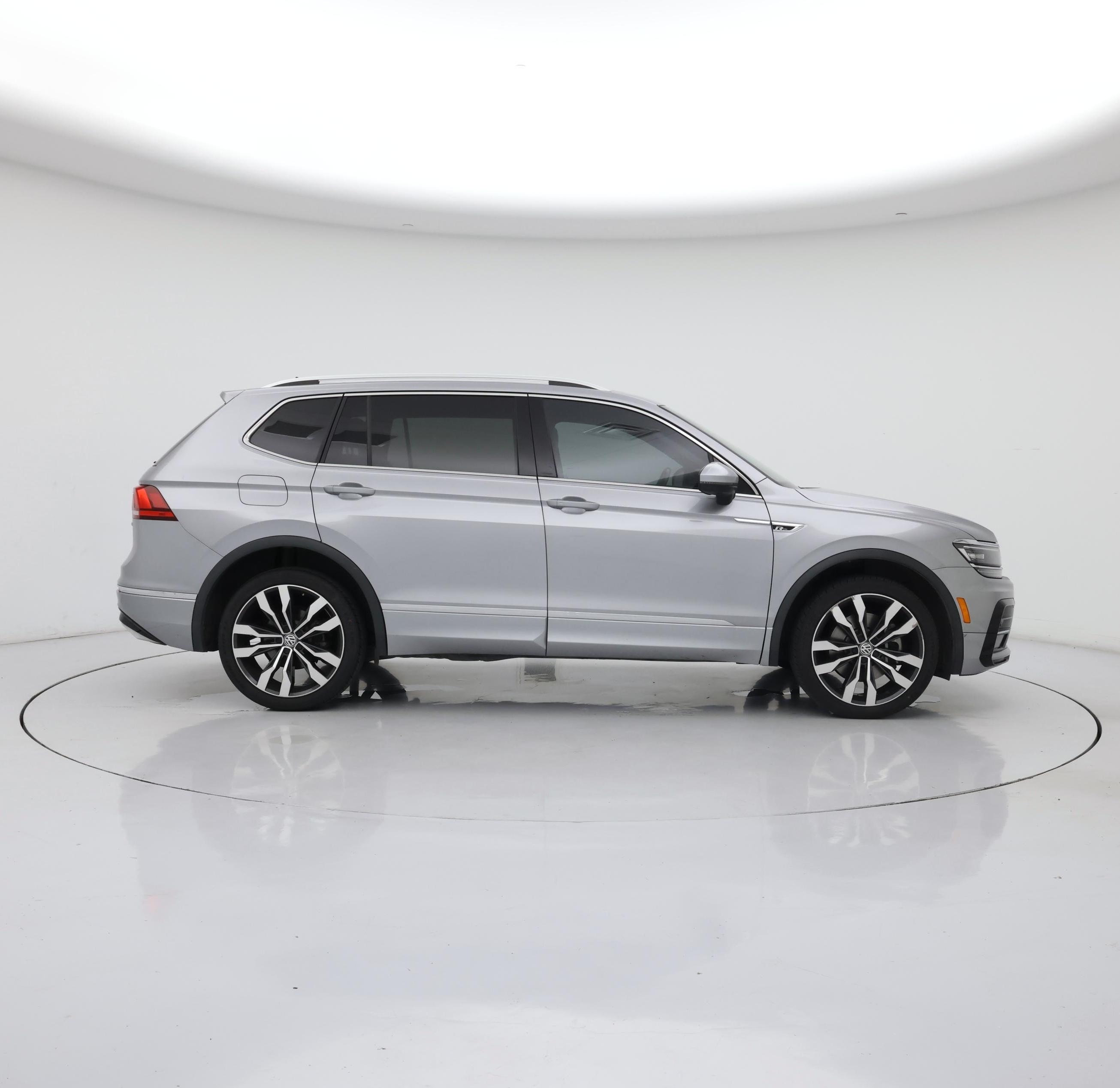 Thumbnail: 2021 Volkswagen Tiguan - 7