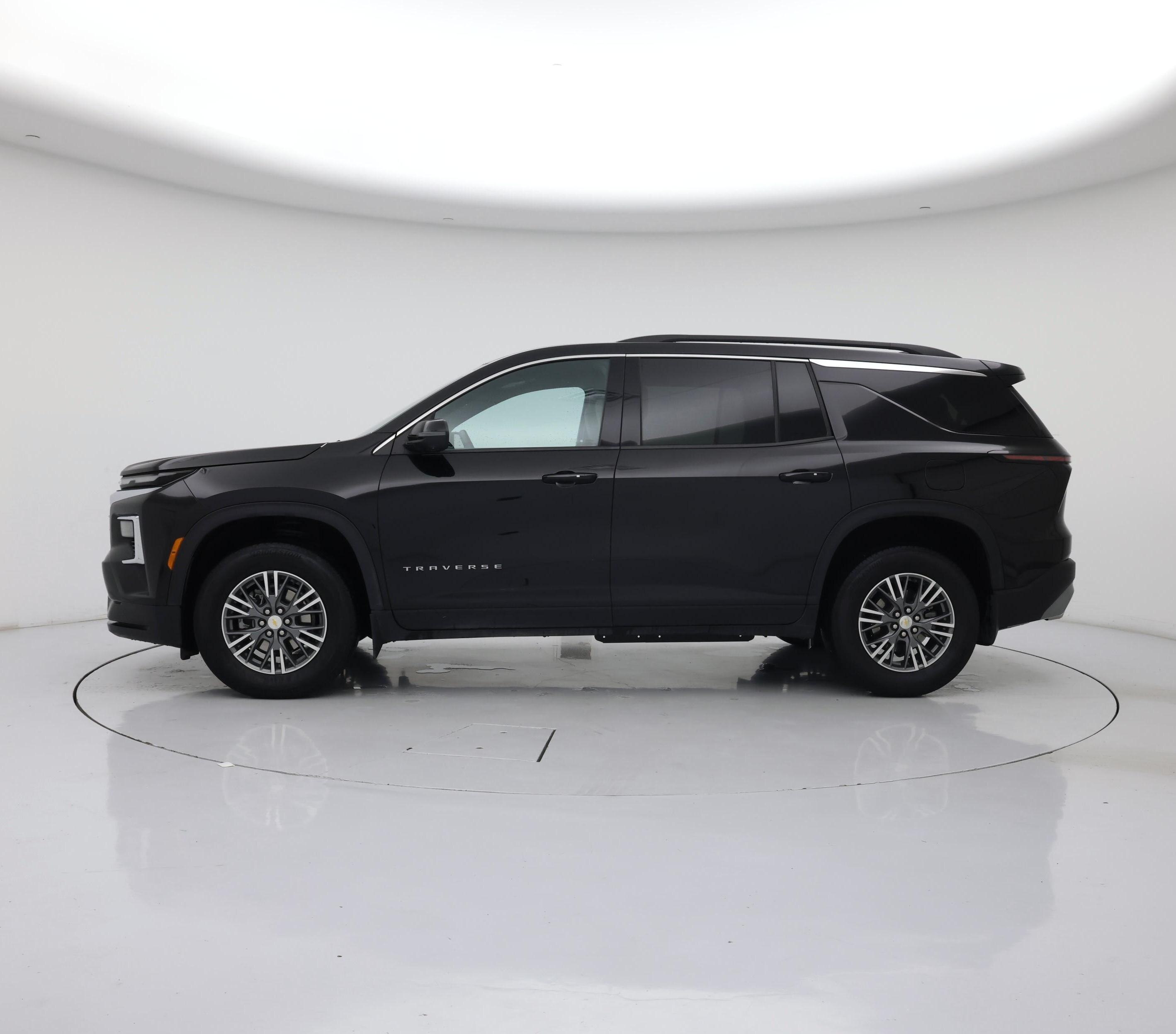 Thumbnail: 2024 Chevrolet Traverse - 3