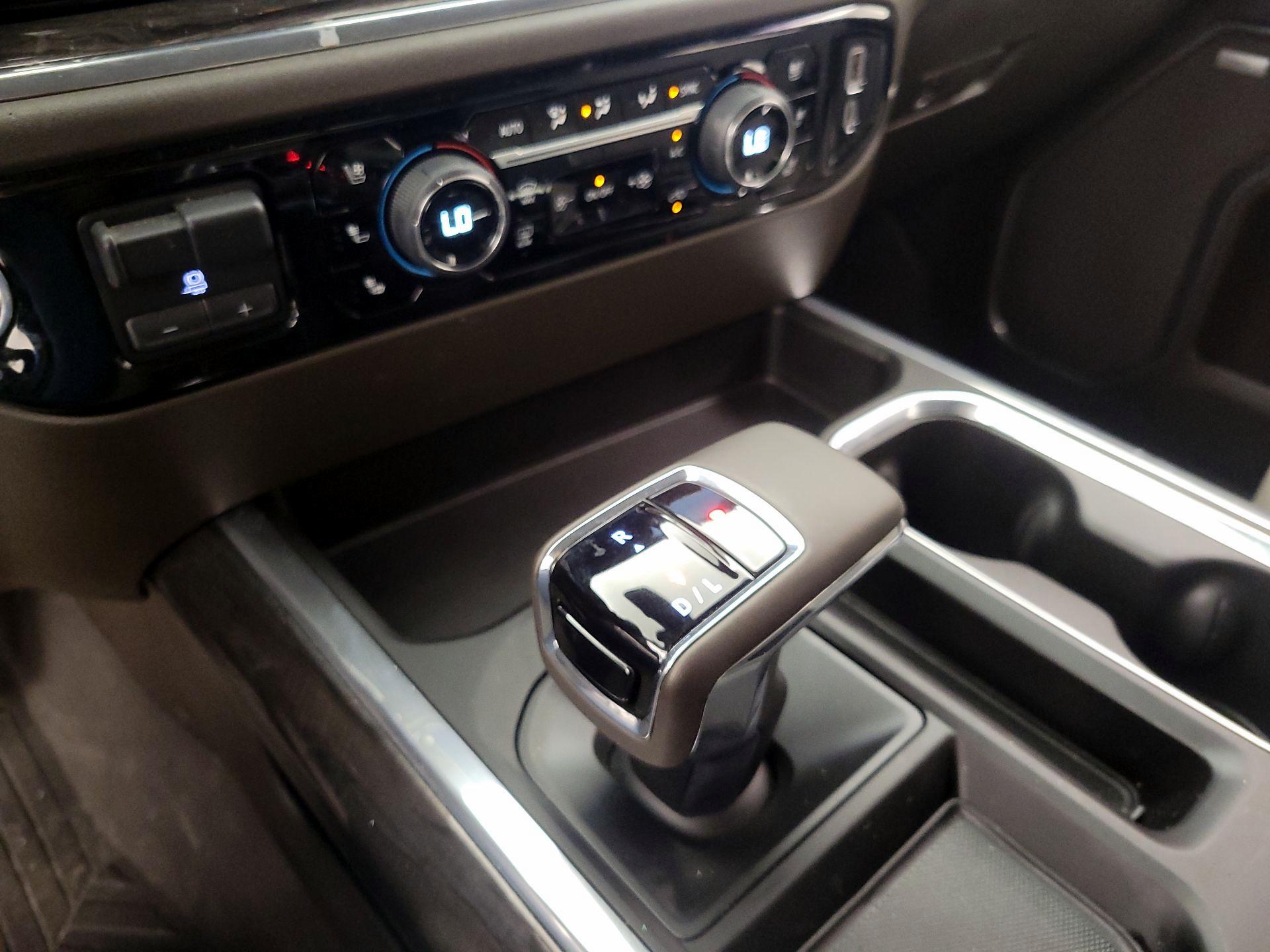 Thumbnail: 2023 Chevrolet Silverado 1500 - 17
