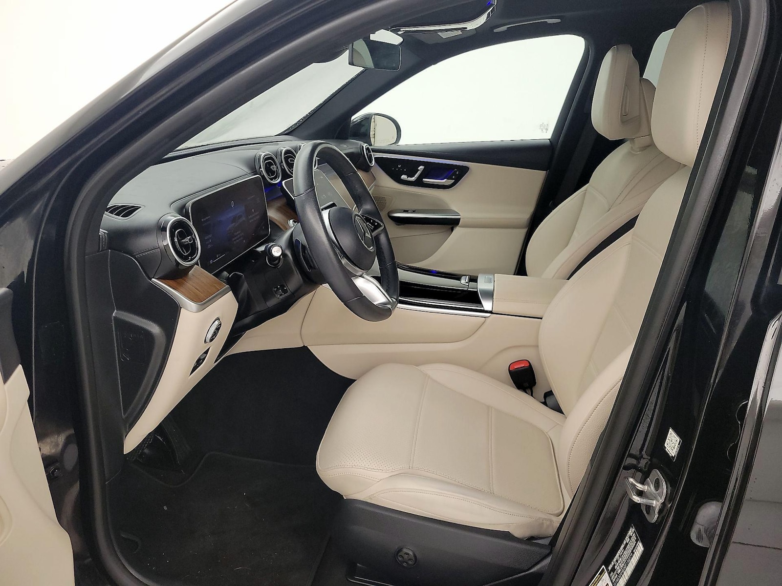 2024 Mercedes-Benz GLC GLC 300 - Photo 12