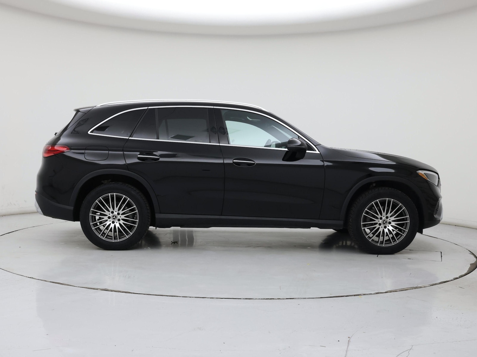 2024 Mercedes-Benz GLC GLC 300 - Photo 8