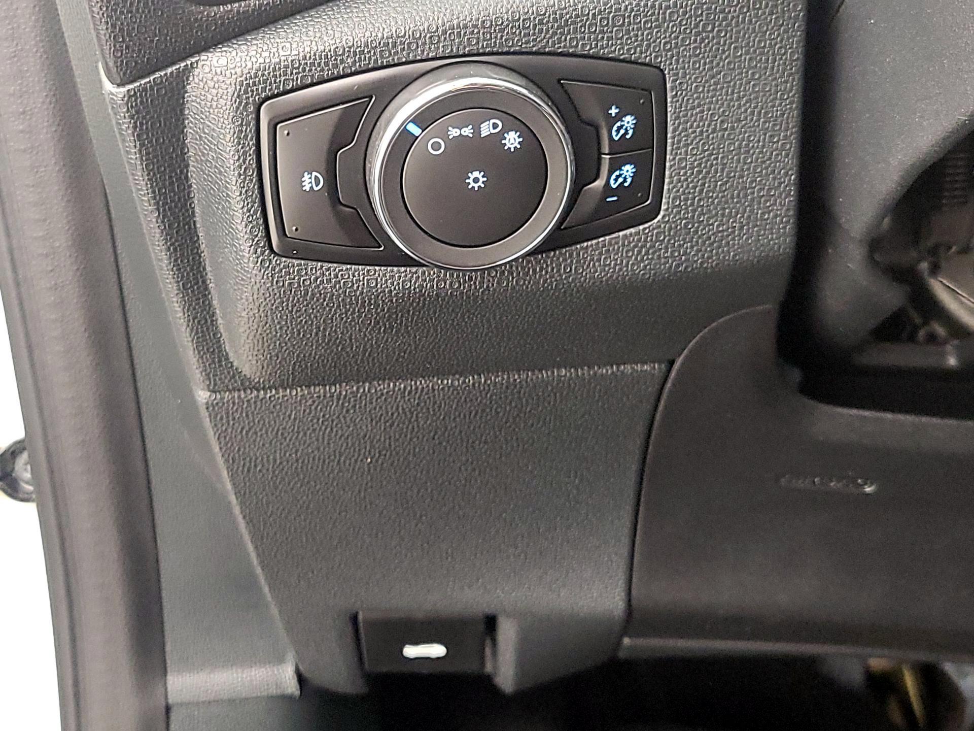 Thumbnail: 2021 Ford EcoSport - 13