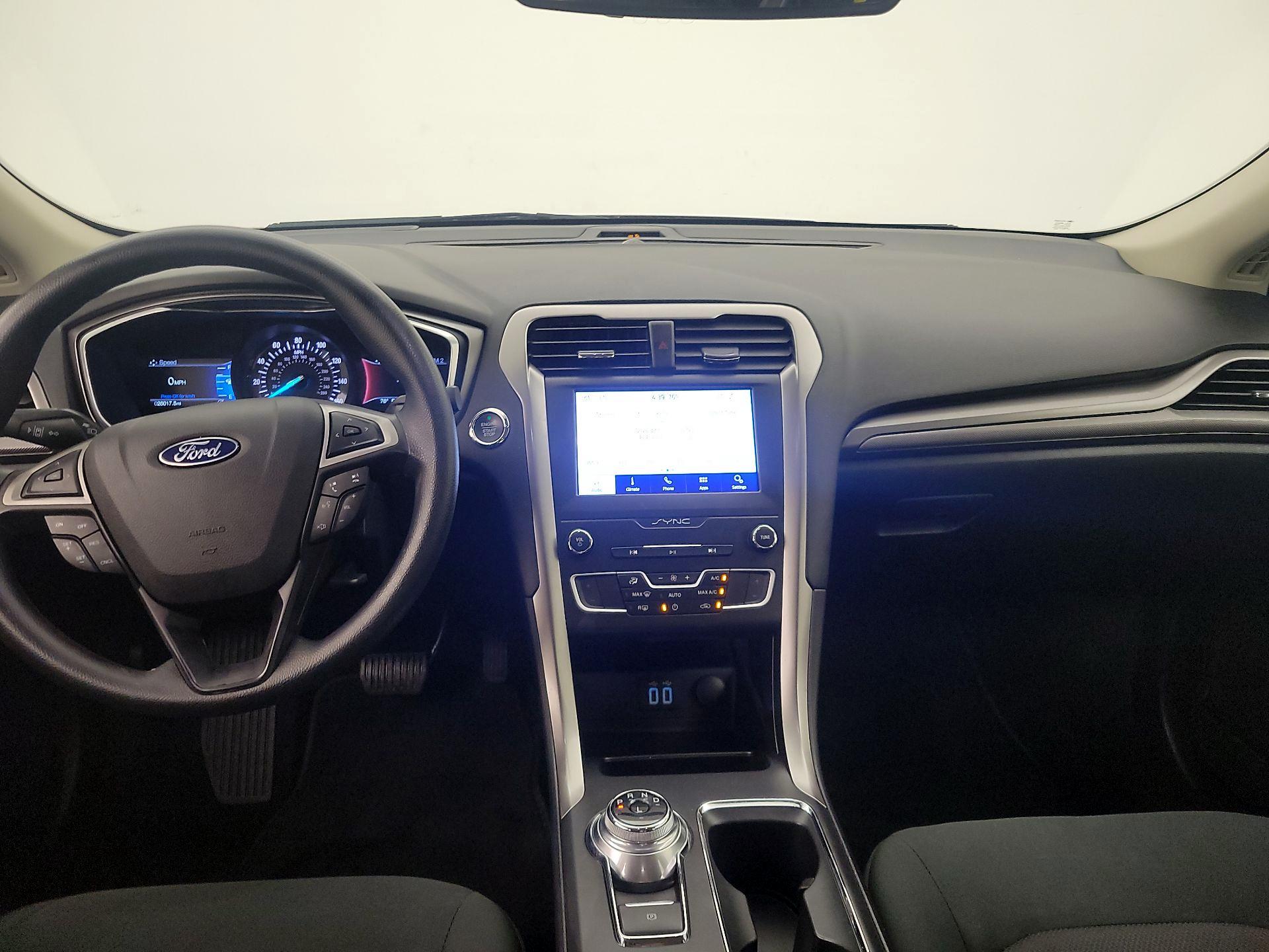 Thumbnail: 2020 Ford Fusion - 9