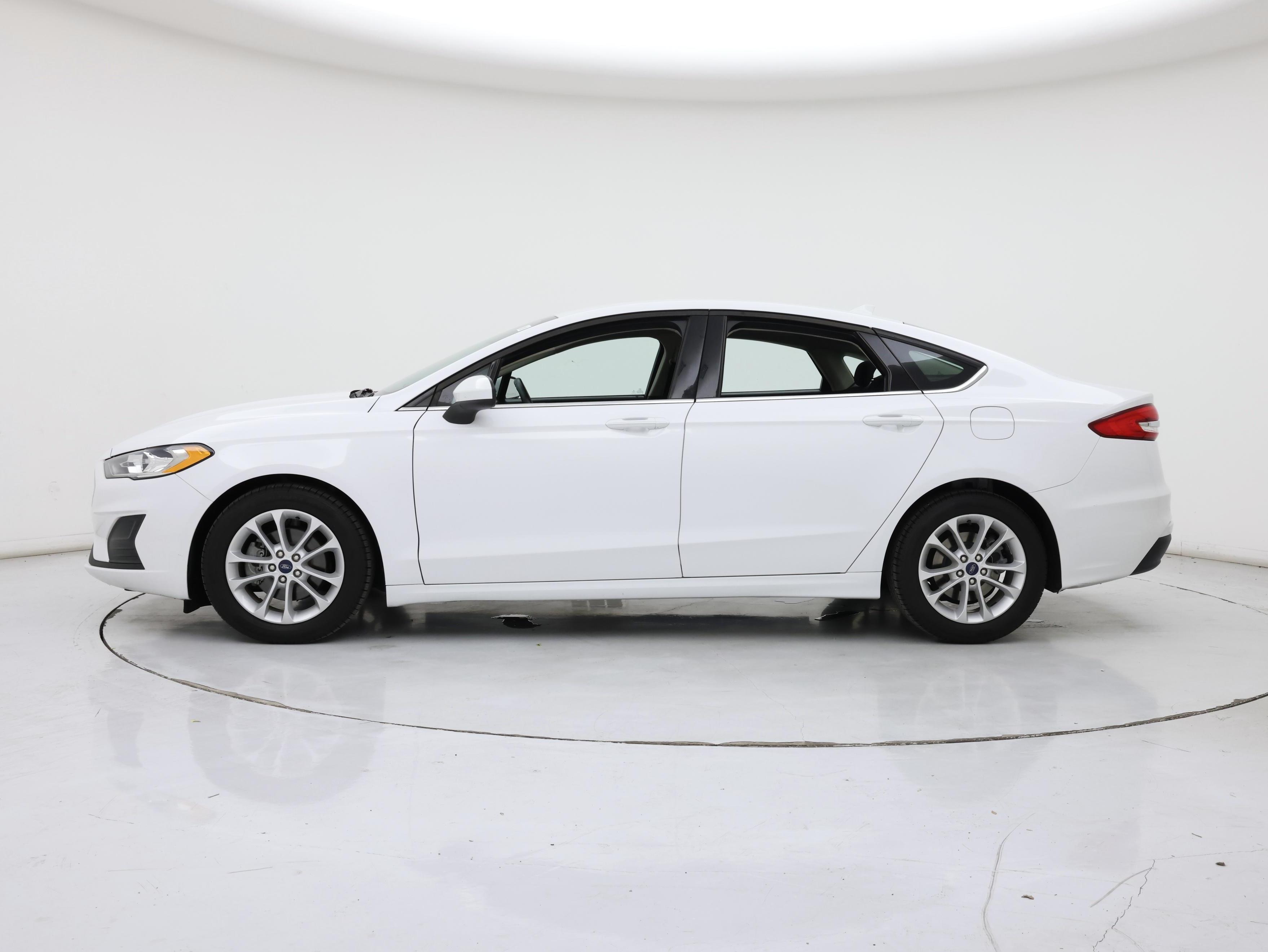 Thumbnail: 2020 Ford Fusion - 3