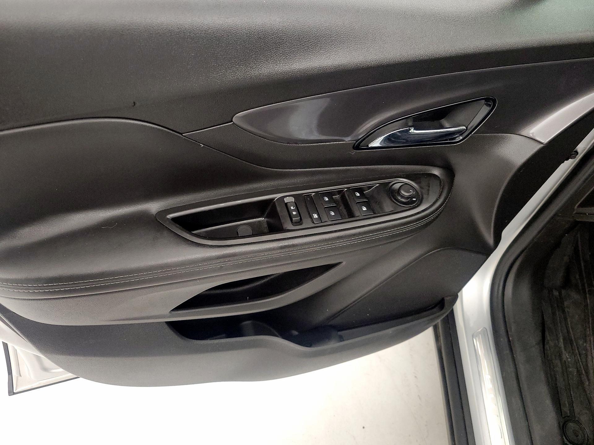 Thumbnail: 2021 Buick Encore - 12