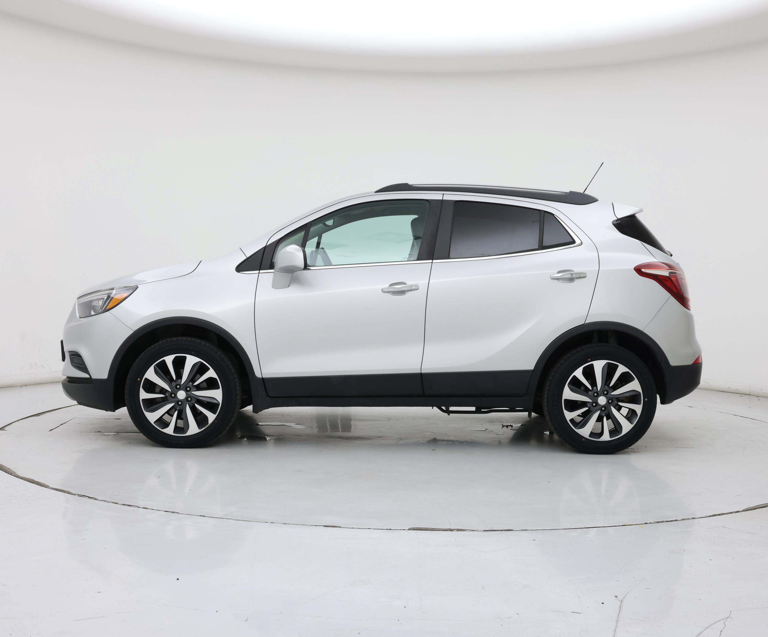 Thumbnail: 2021 Buick Encore - 3