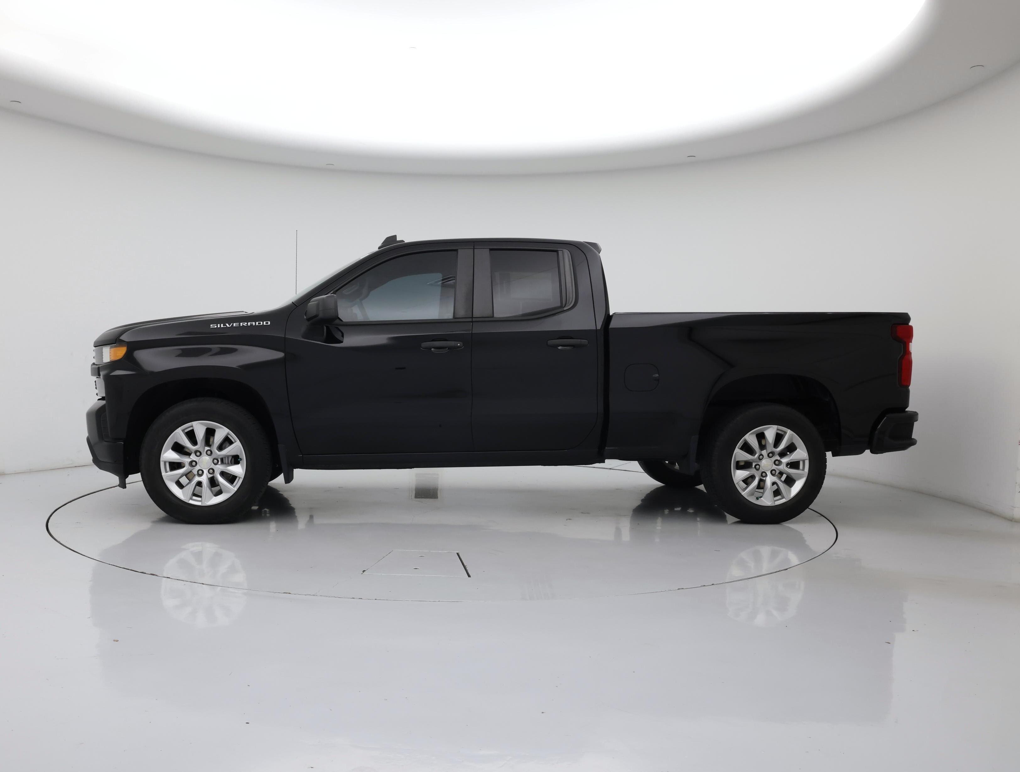Thumbnail: 2022 Chevrolet Silverado 1500 - 3
