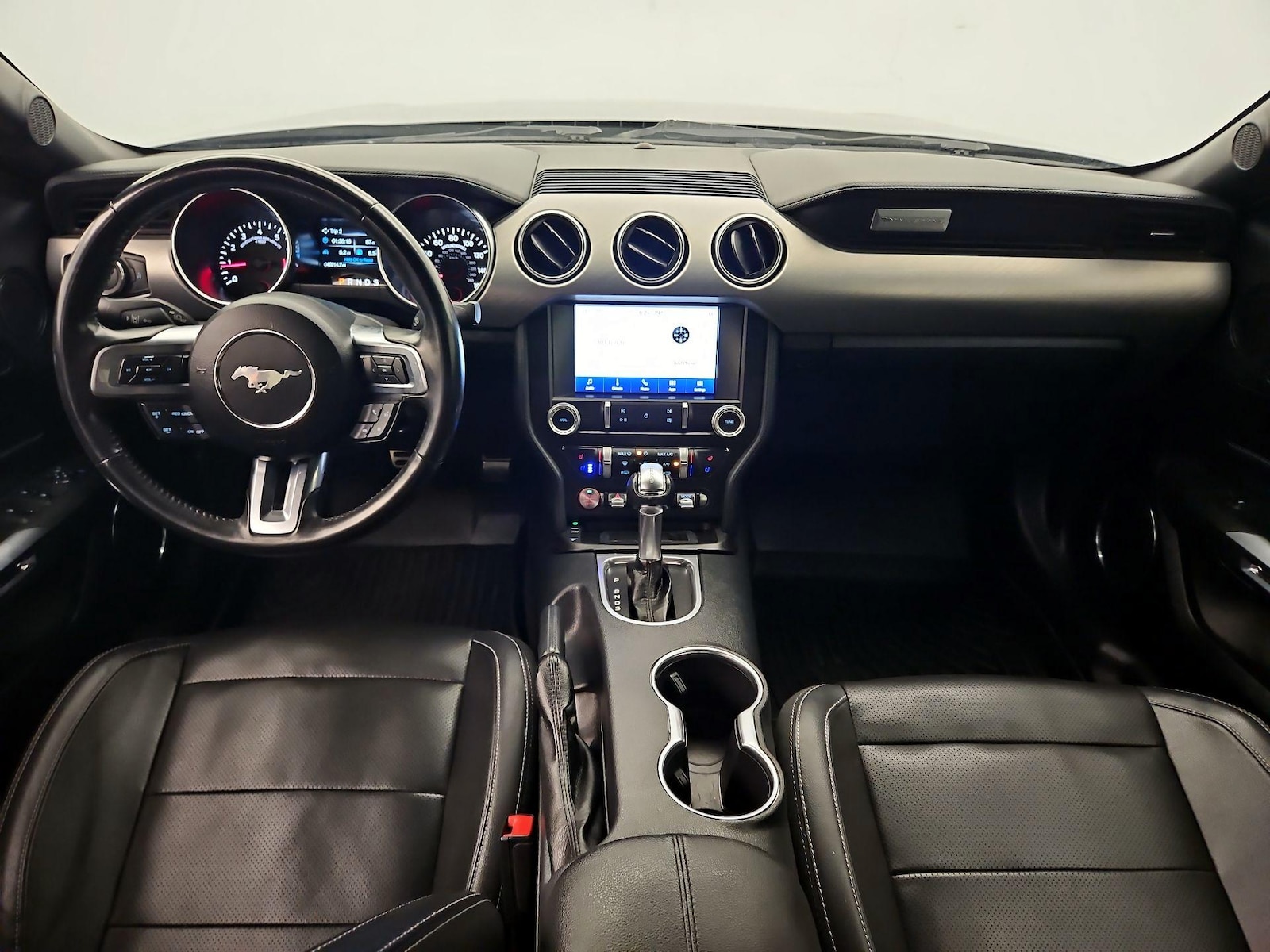 2022 Ford Mustang EcoBoost Premium - Photo 10