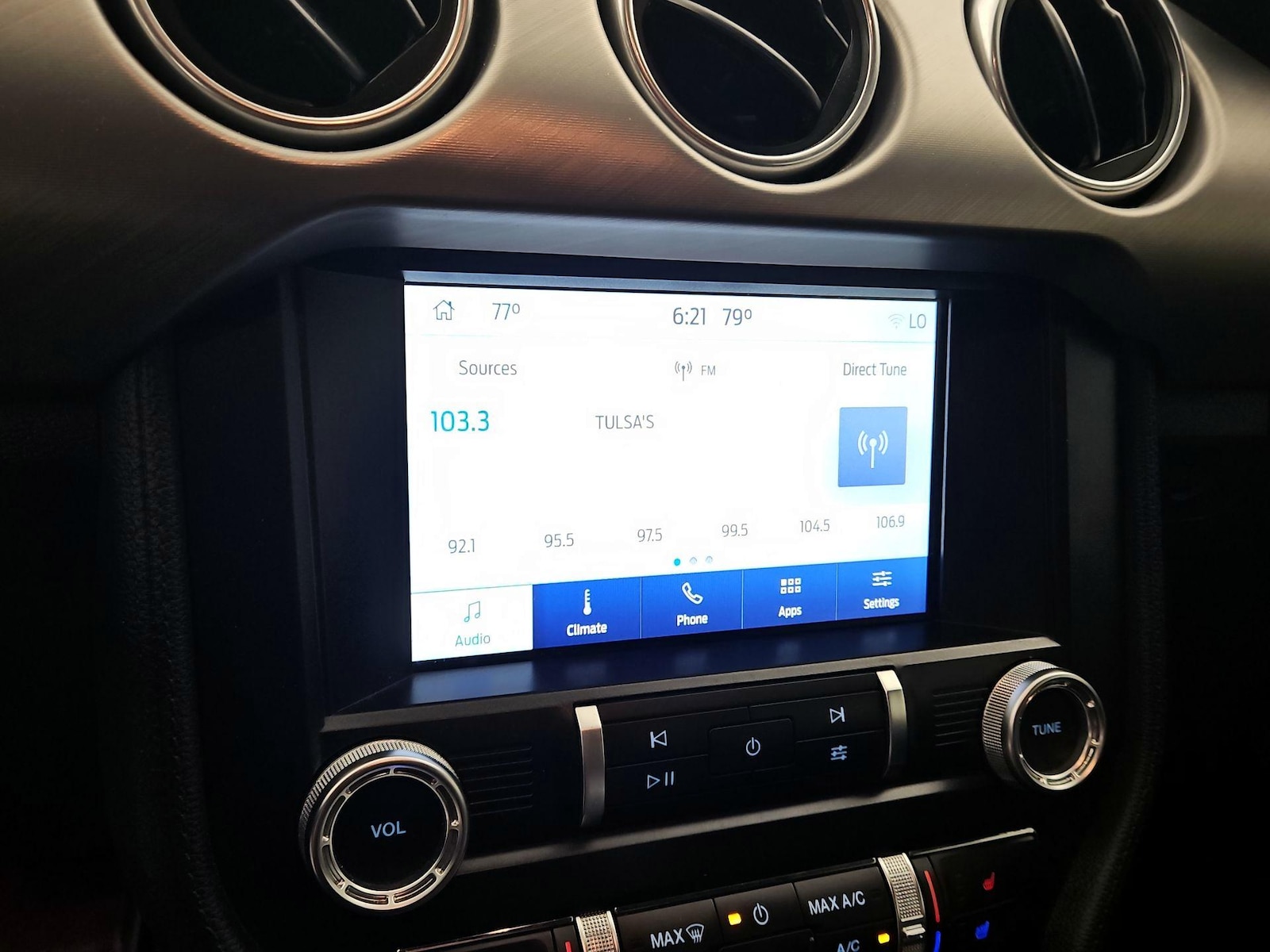 2022 Ford Mustang EcoBoost Premium - Photo 16