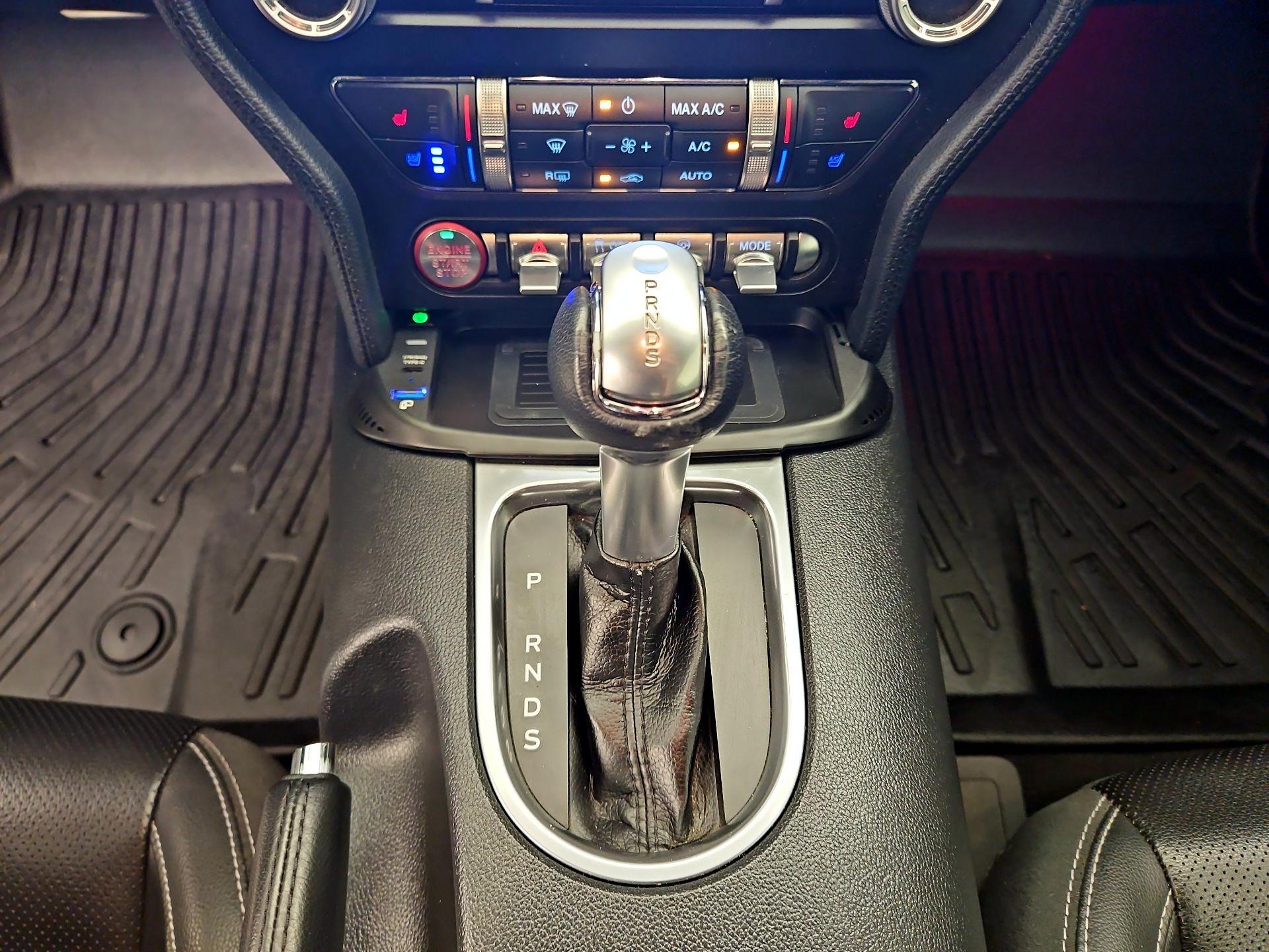 Thumbnail: 2022 Ford Mustang - 17