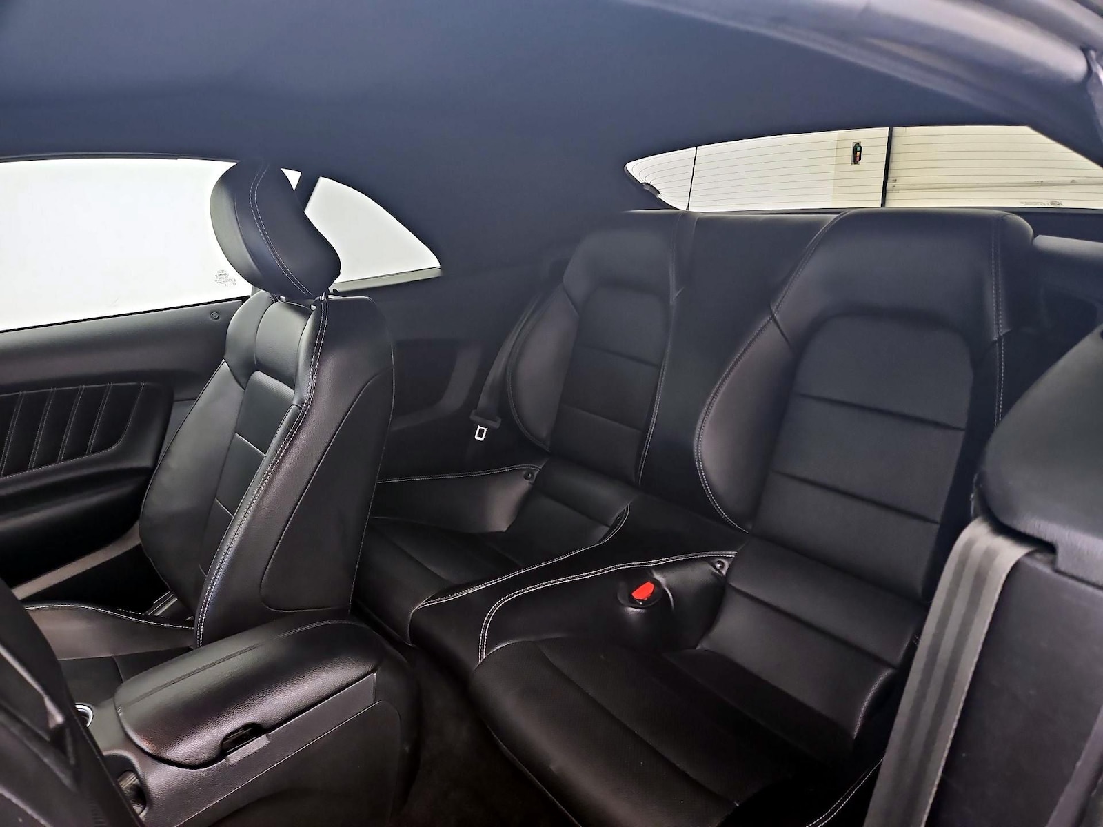 2022 Ford Mustang EcoBoost Premium - Photo 20
