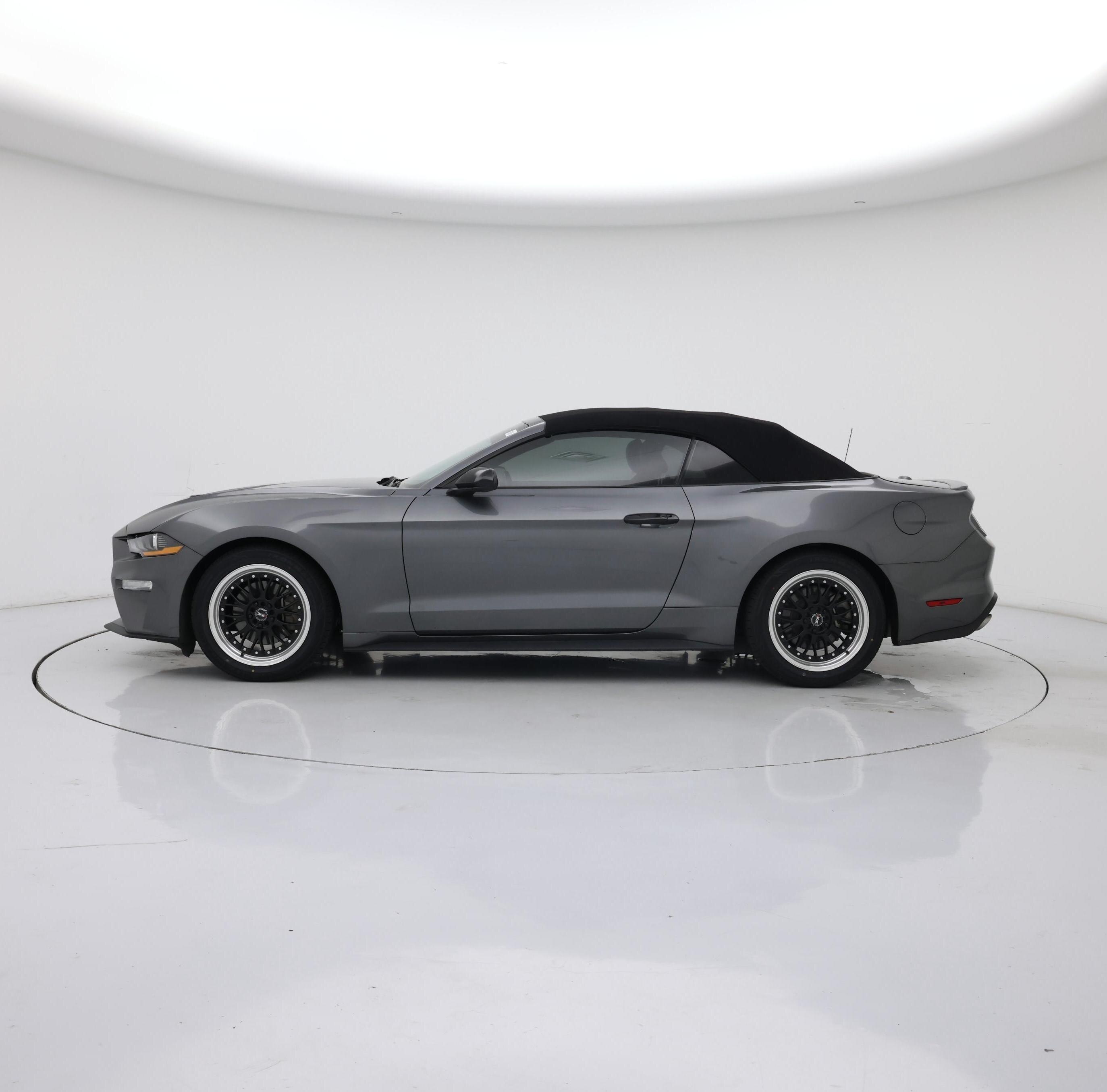Thumbnail: 2022 Ford Mustang - 3