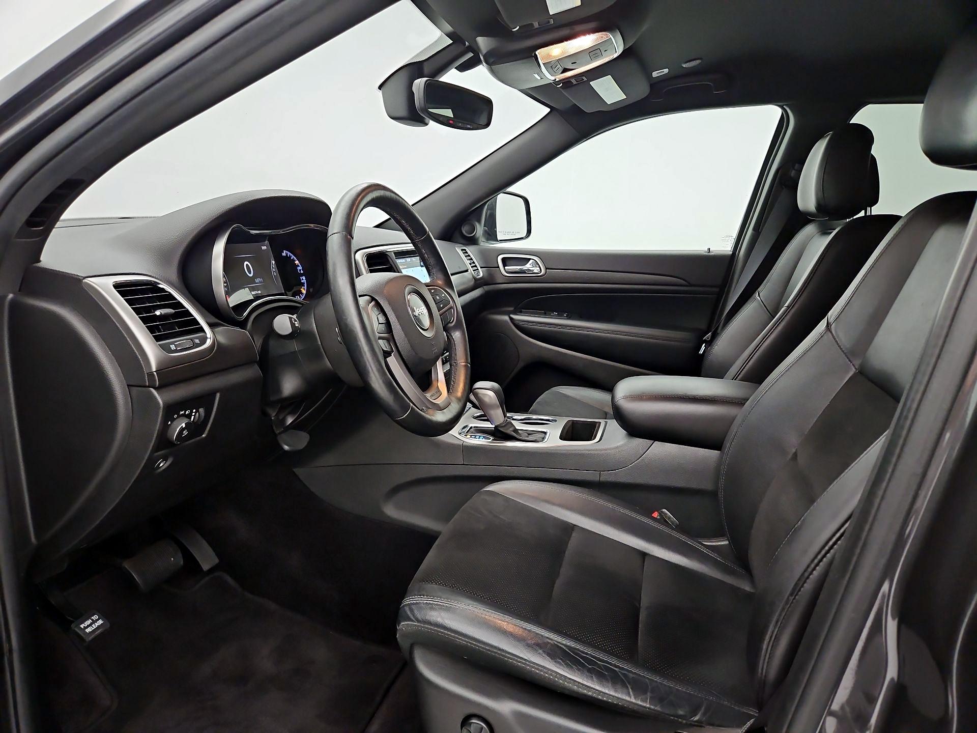 Thumbnail: 2018 Jeep Grand Cherokee - 11