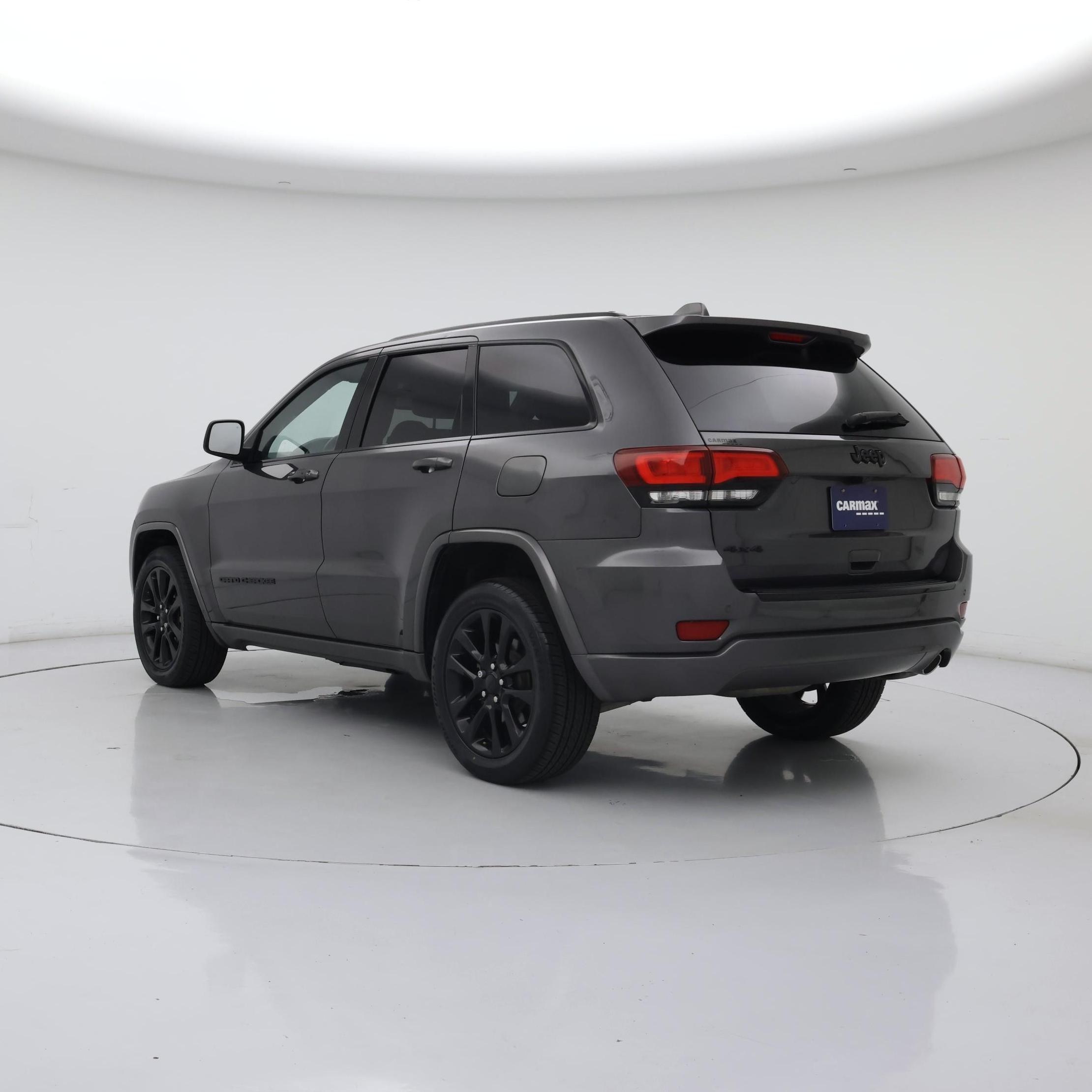 Thumbnail: 2018 Jeep Grand Cherokee - 2