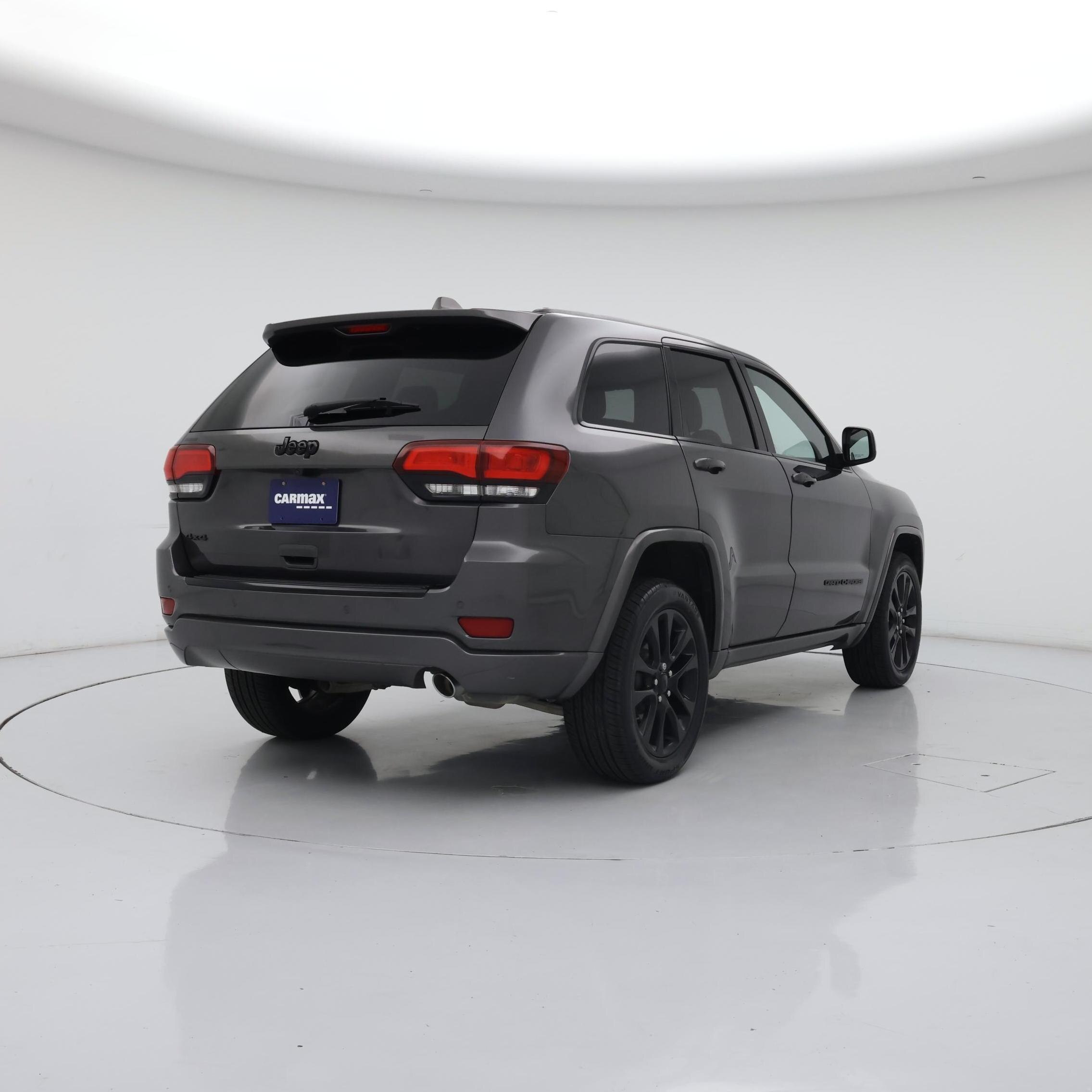 Thumbnail: 2018 Jeep Grand Cherokee - 8