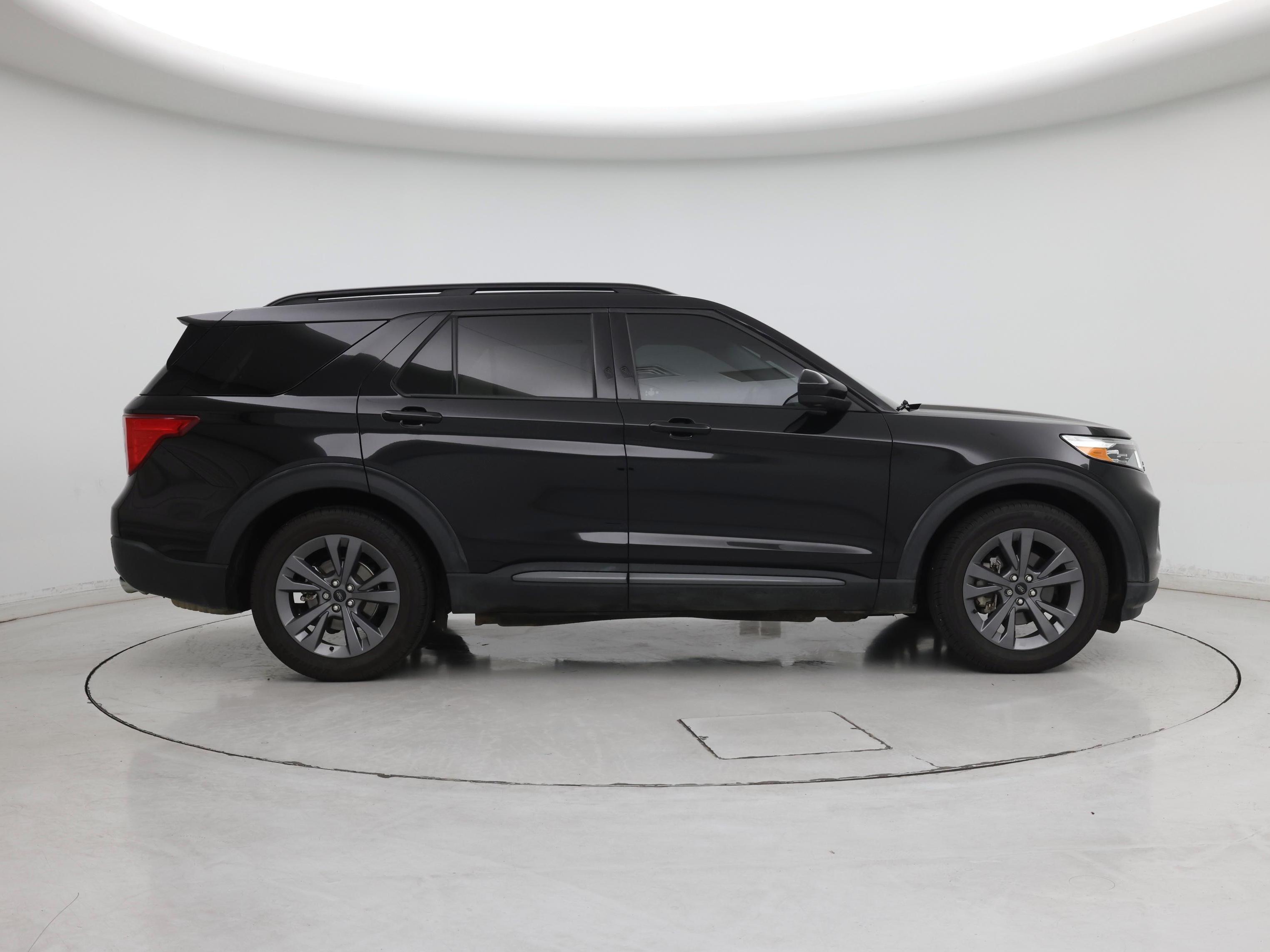Thumbnail: 2023 Ford Explorer - 7