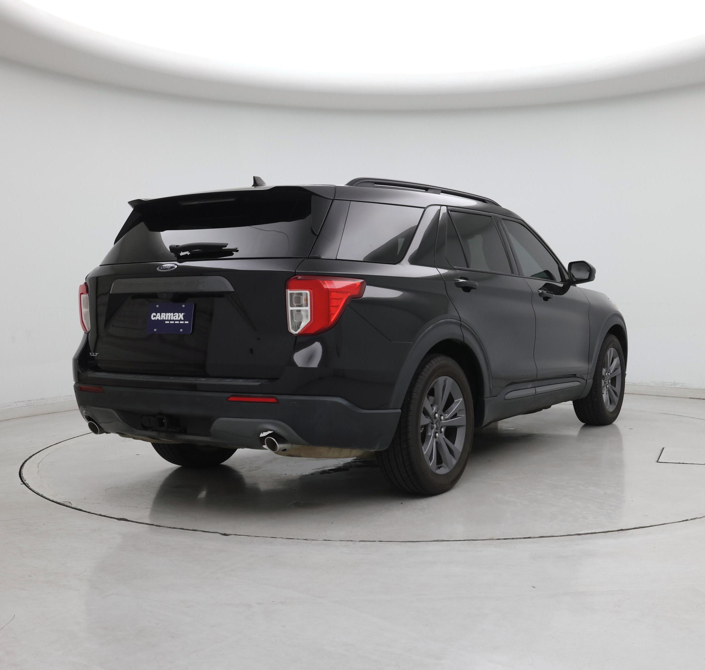 Thumbnail: 2023 Ford Explorer - 8