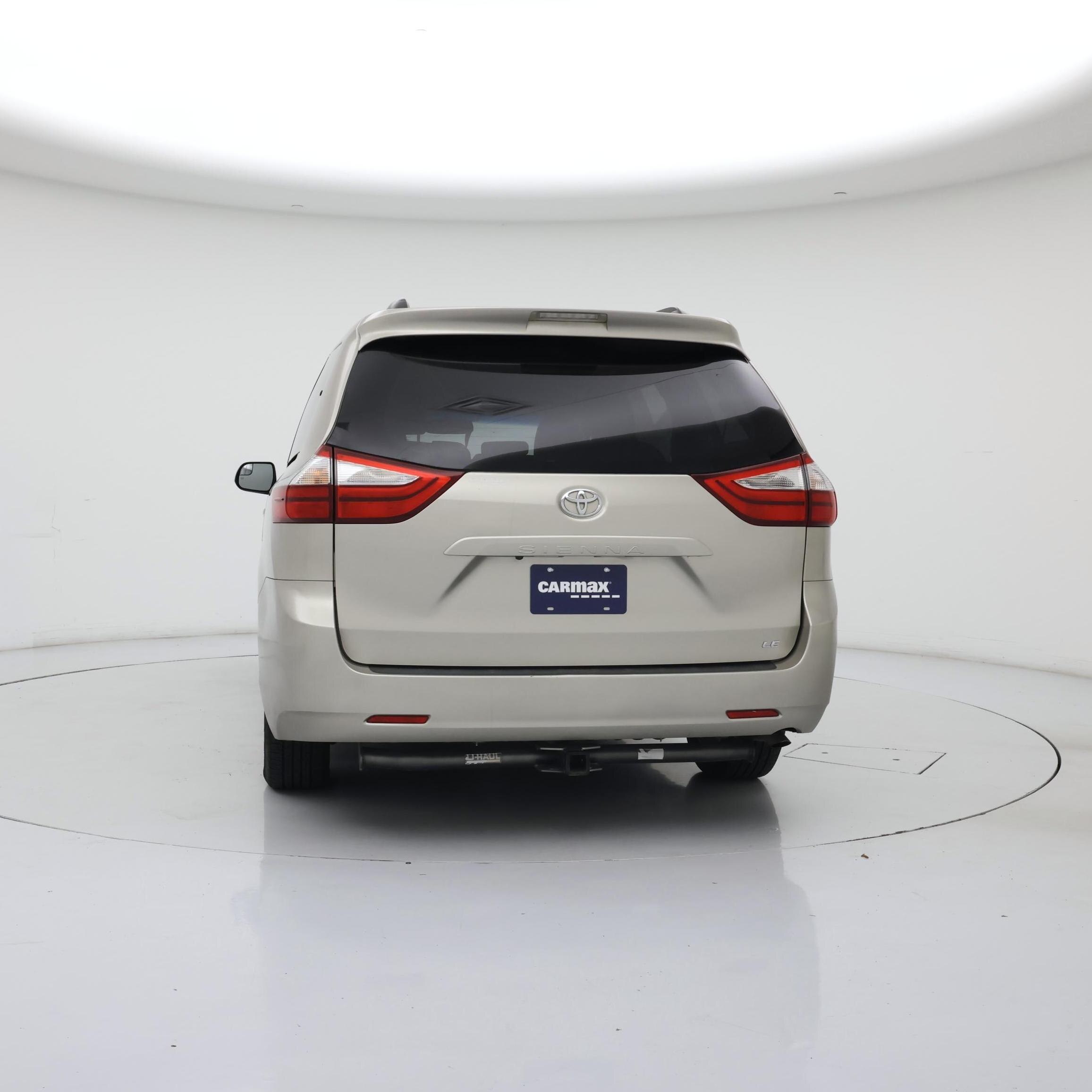 Thumbnail: 2017 Toyota Sienna - 6