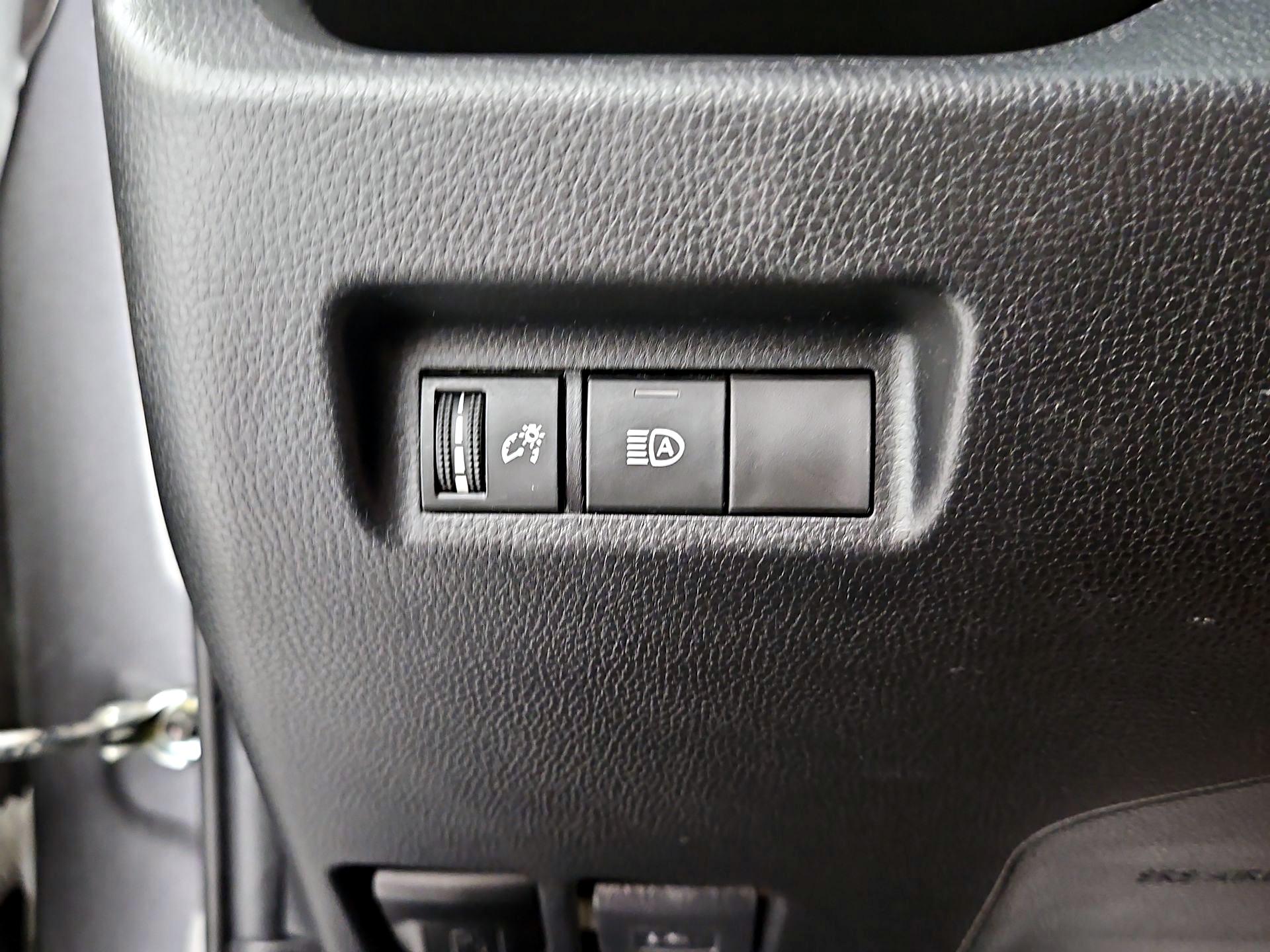 Thumbnail: 2021 Toyota RAV4 - 13