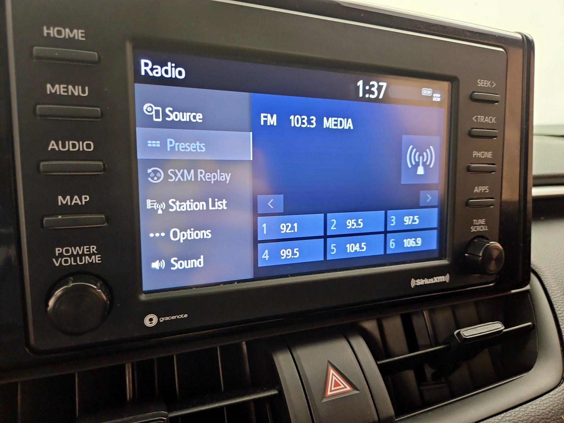 Thumbnail: 2021 Toyota RAV4 - 15