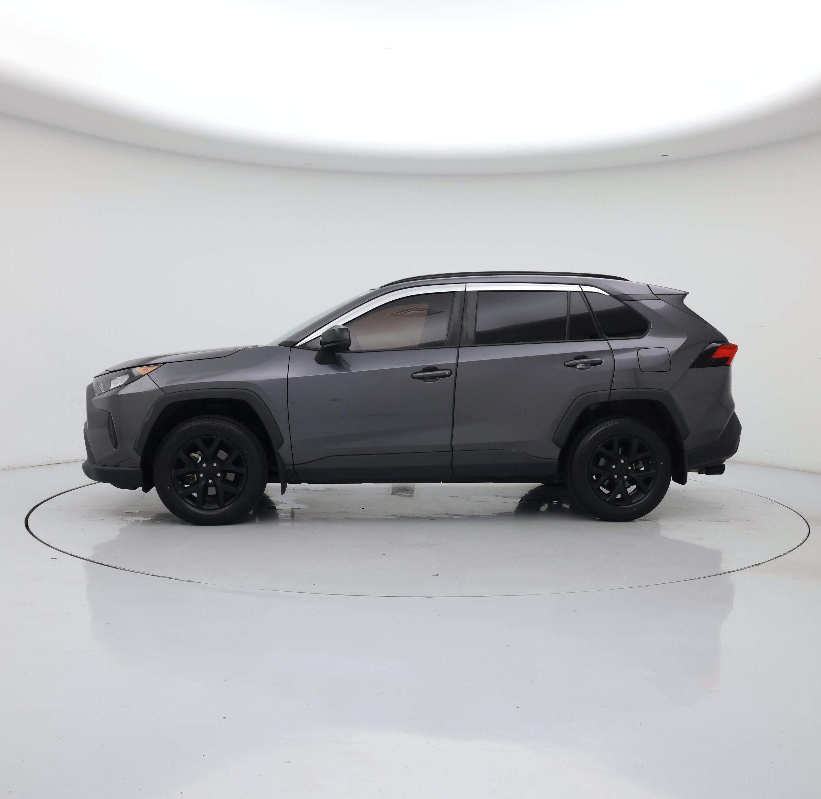 Thumbnail: 2021 Toyota RAV4 - 3