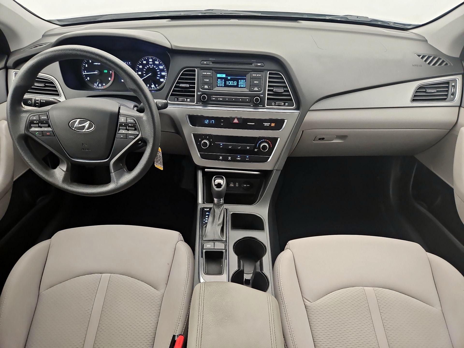 Thumbnail: 2015 Hyundai Sonata - 9