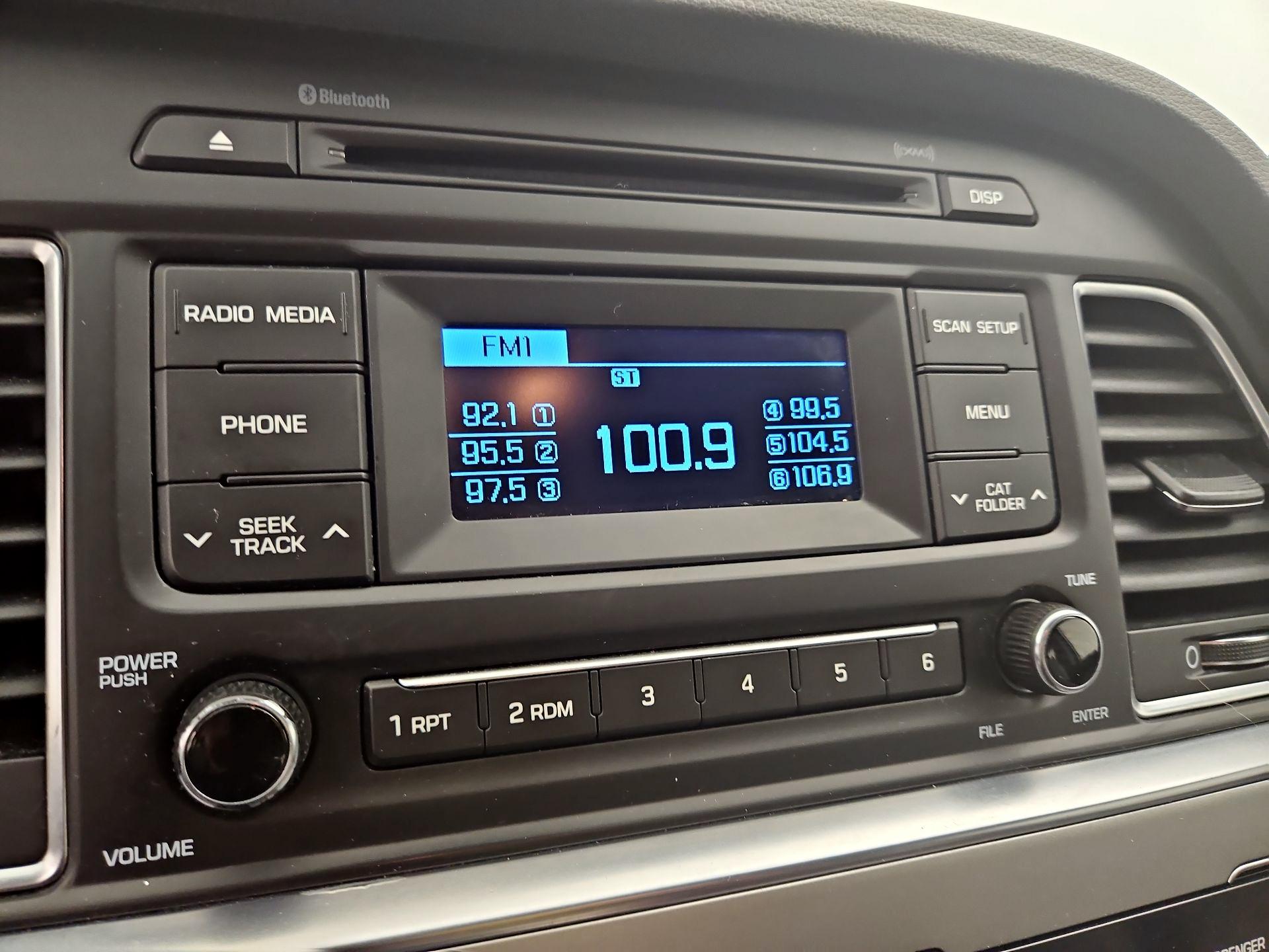 Thumbnail: 2015 Hyundai Sonata - 14