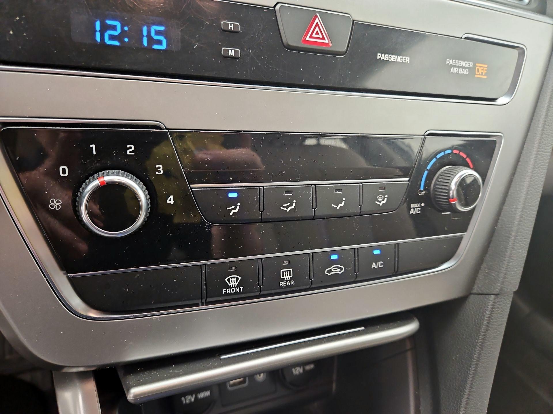 Thumbnail: 2015 Hyundai Sonata - 15