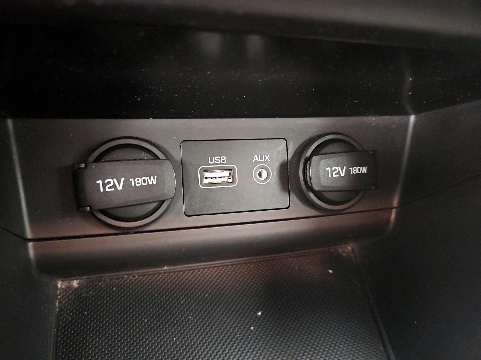 Thumbnail: 2015 Hyundai Sonata - 17