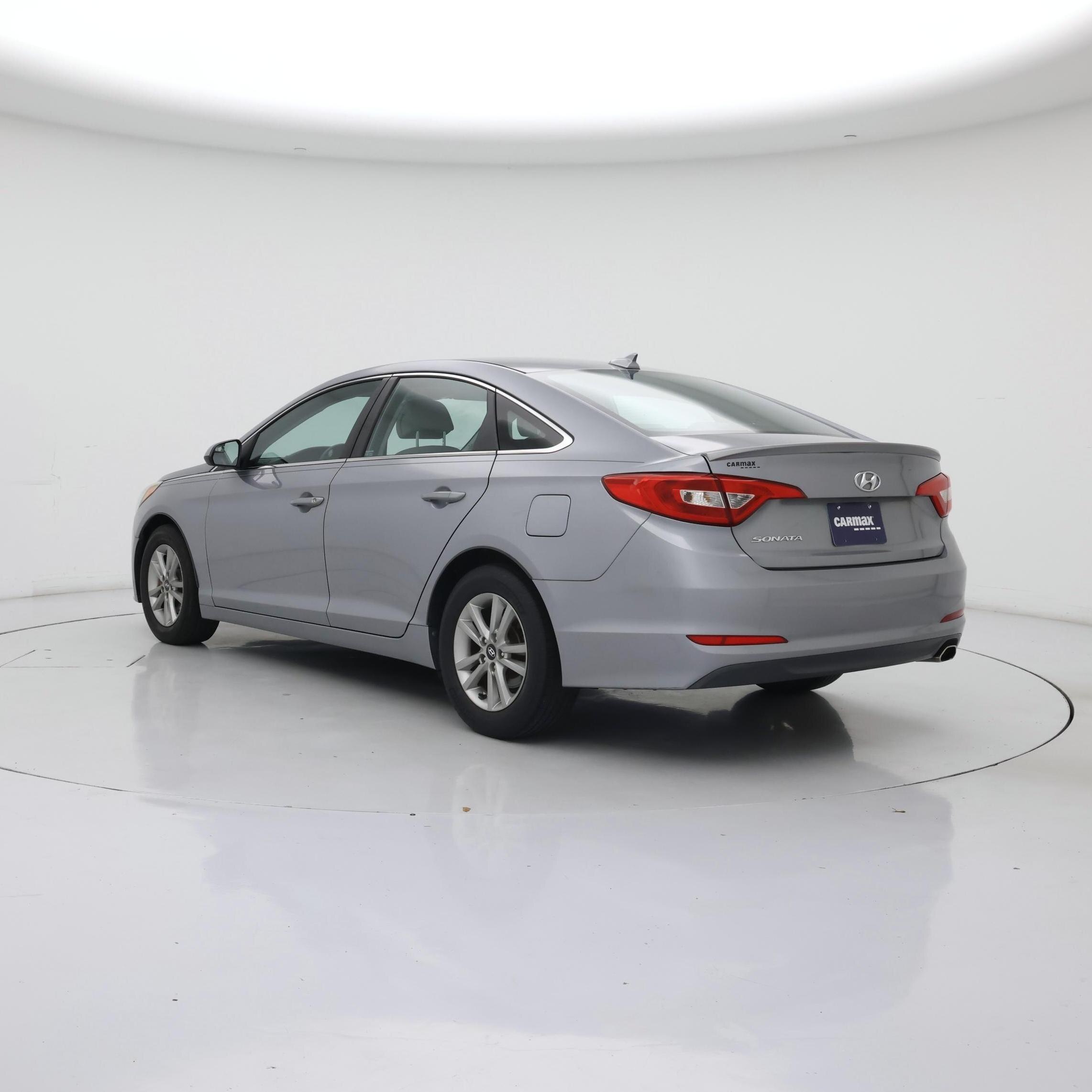 Thumbnail: 2015 Hyundai Sonata - 2