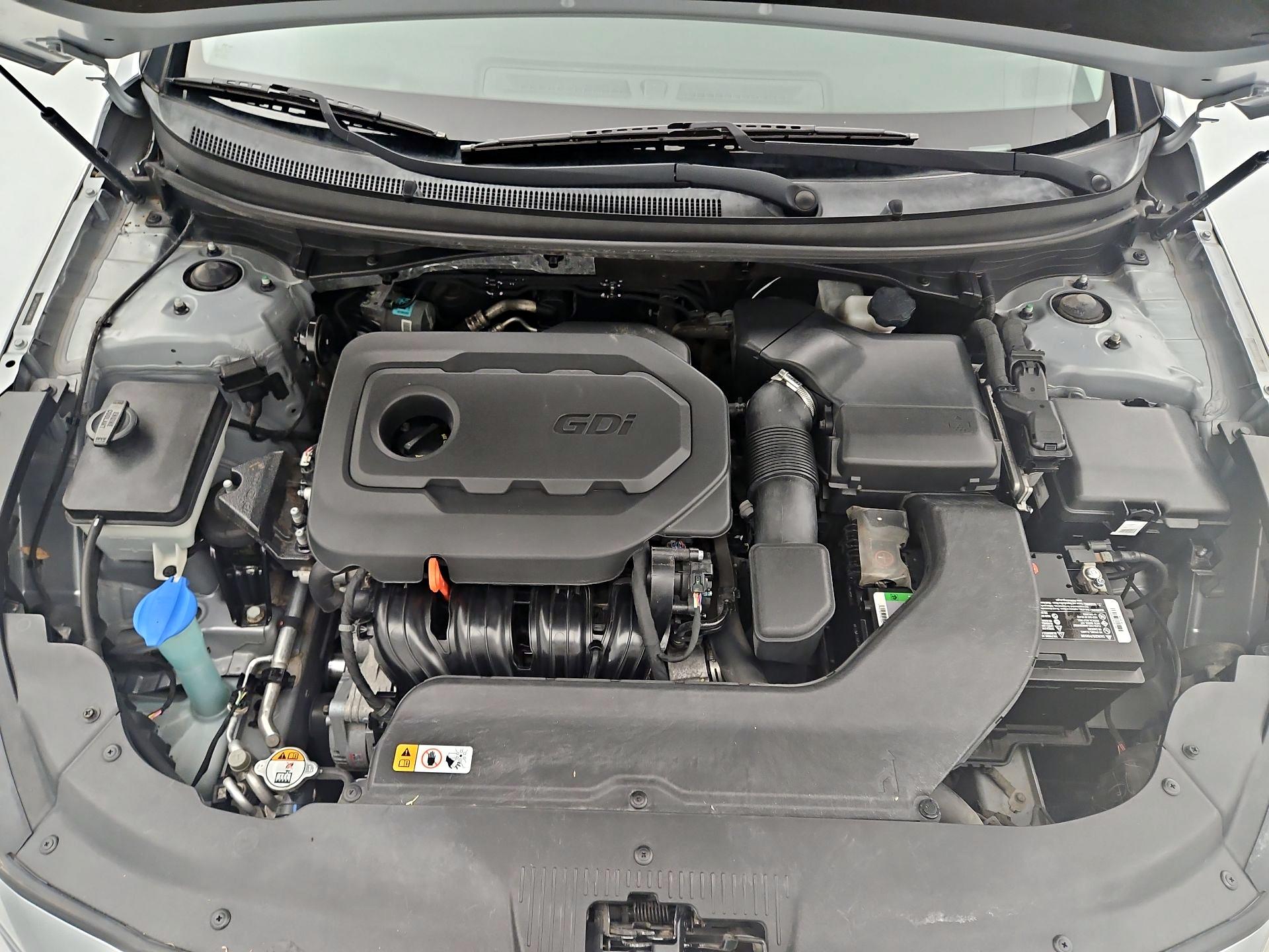 Thumbnail: 2015 Hyundai Sonata - 20