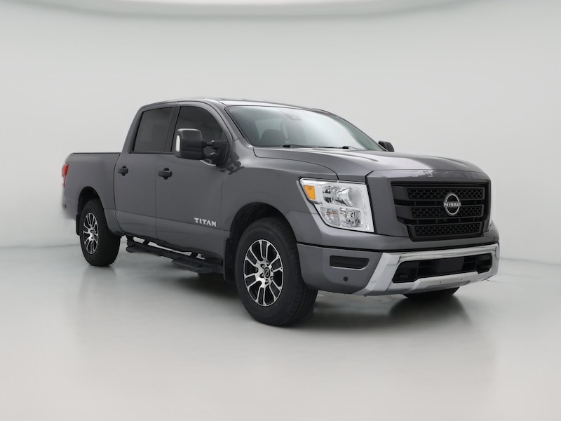 2023 Nissan Titan SV