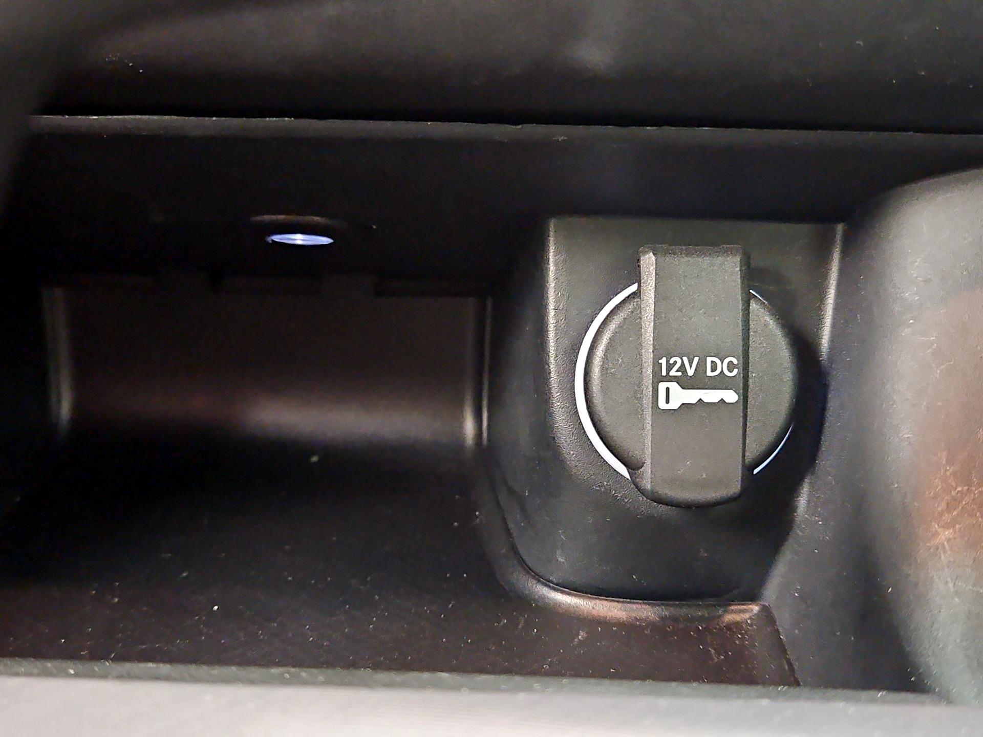 Thumbnail: 2020 Dodge Charger - 18