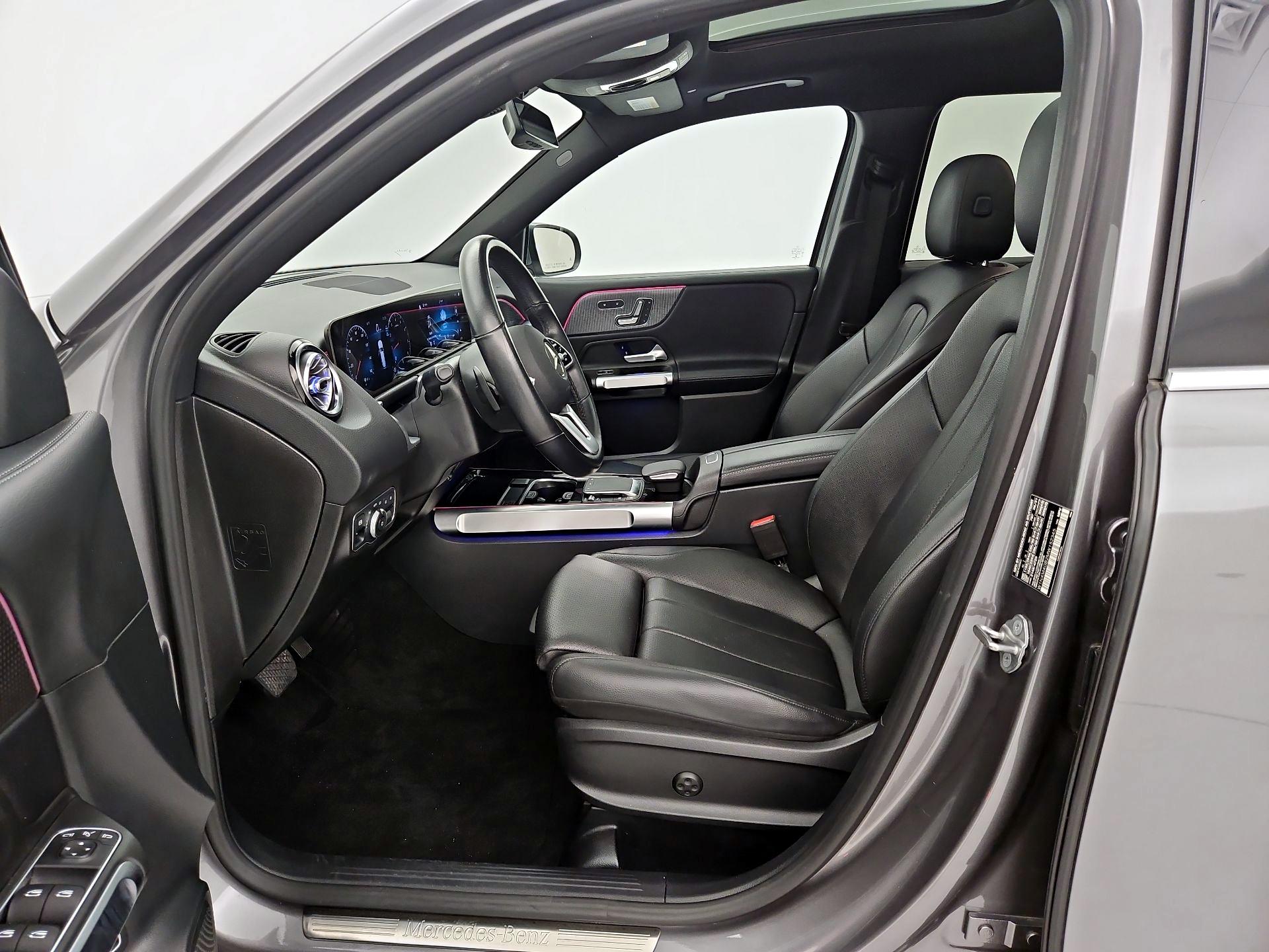 Thumbnail: 2021 Mercedes-Benz GLB - 11